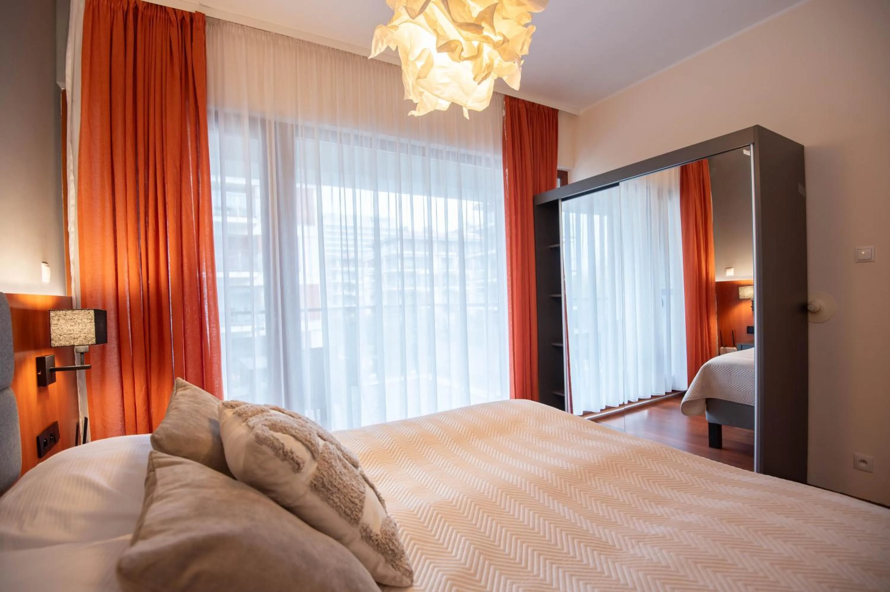 Bed in Apartamenty Na Wyspie - Baltic Park - Apartamenty z sypialnią i parkingiem - ul Uzdrowiskowa 24-34