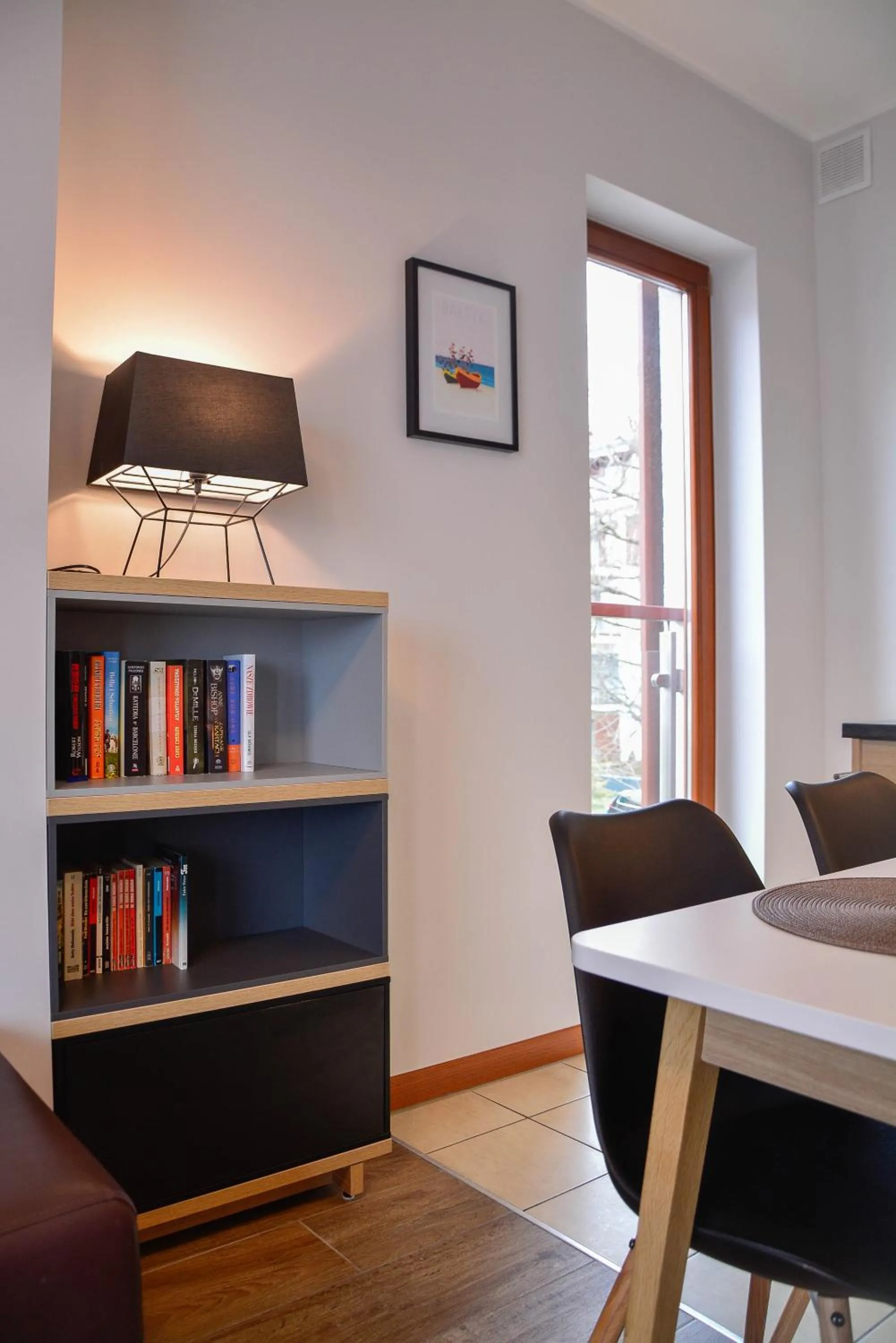 Library in Apartamenty Na Wyspie - Baltic Park - Apartamenty z sypialnią i parkingiem - ul Uzdrowiskowa 24-34
