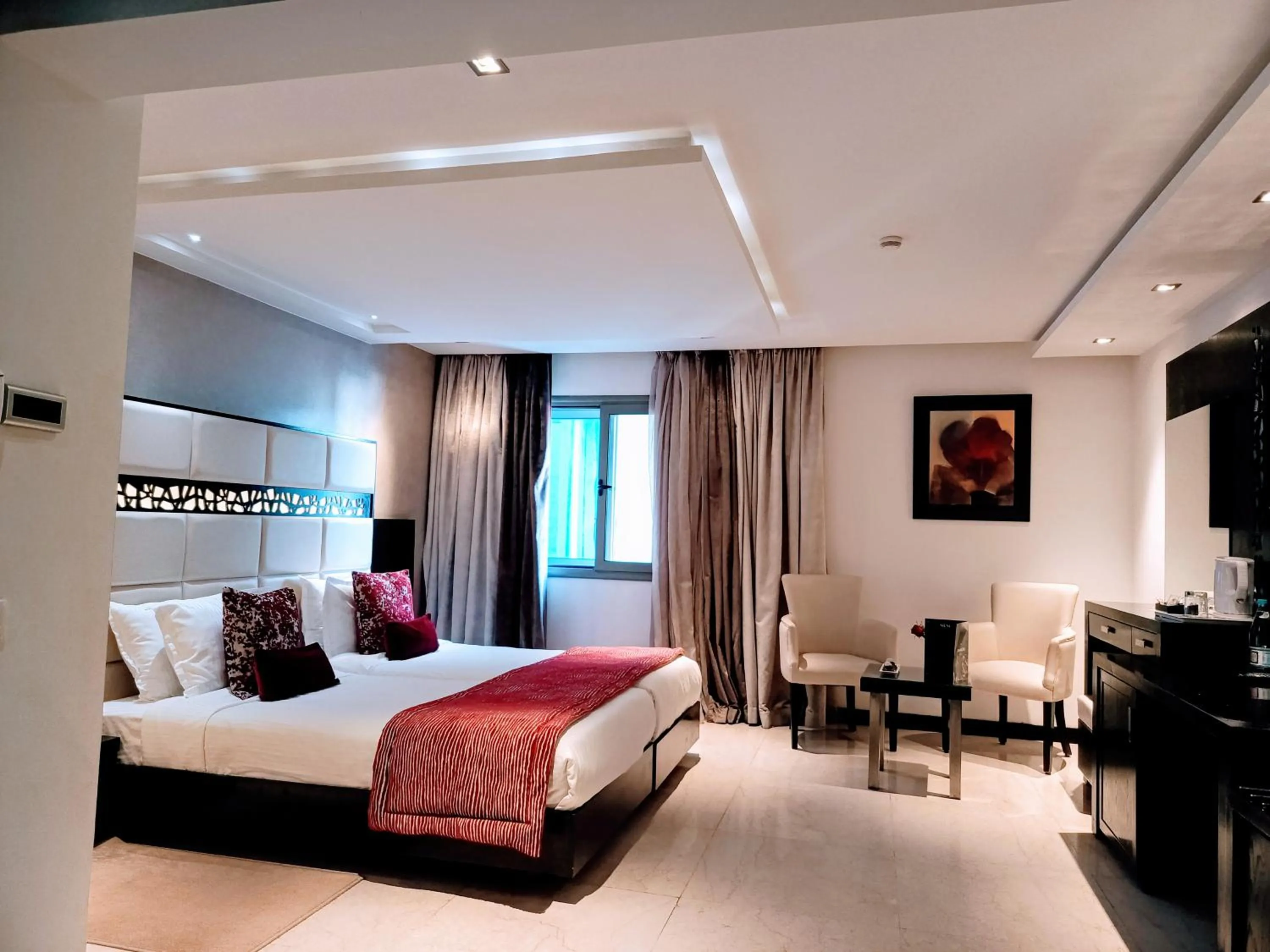 Bed in Samarons Hotels