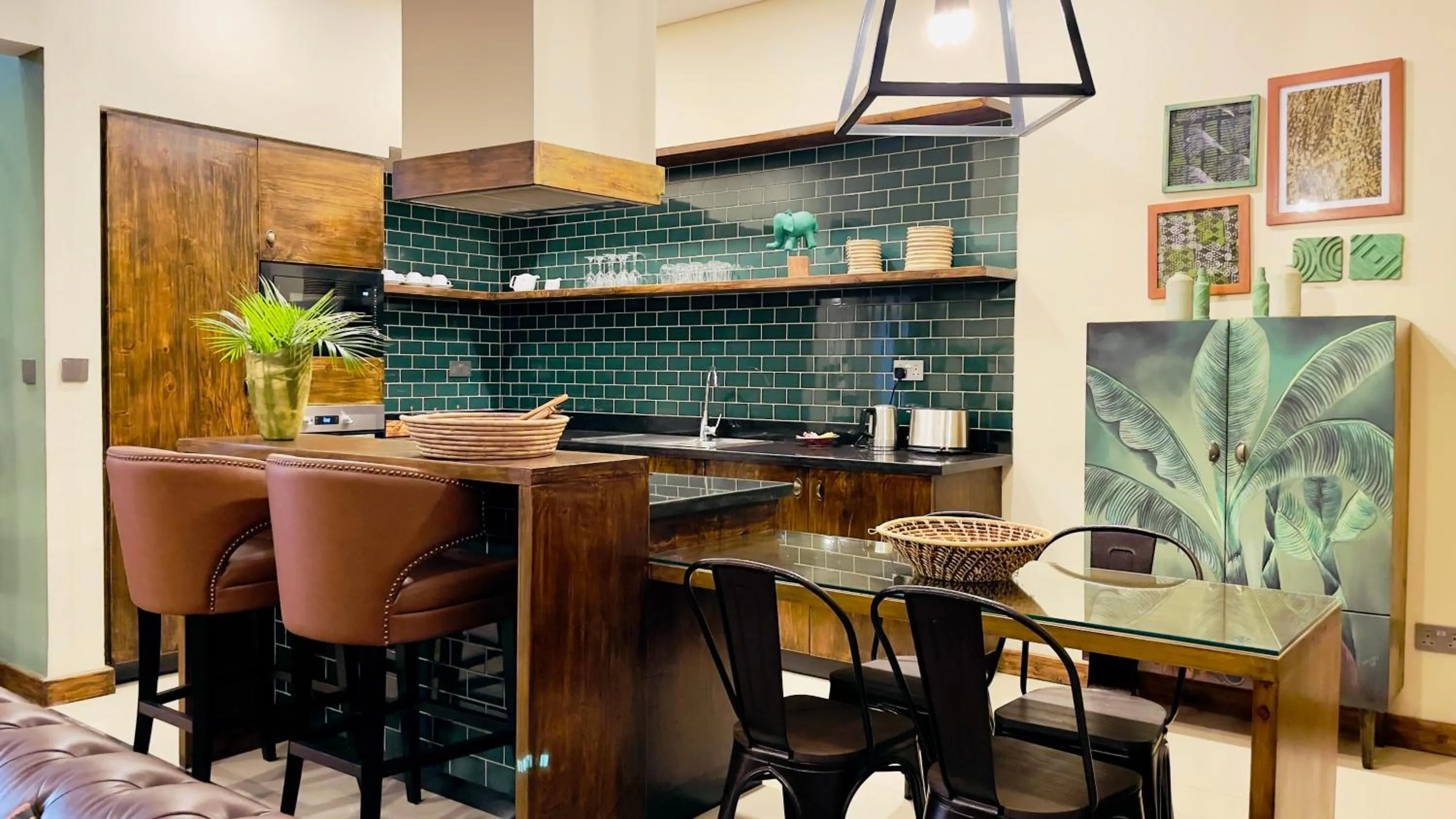 Kitchen or kitchenette in Kabira Country Club