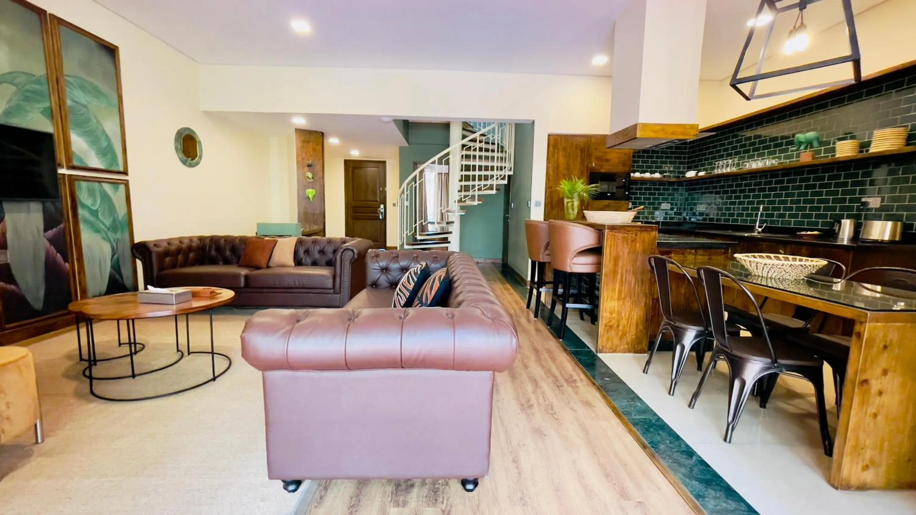 Kitchen or kitchenette in Kabira Country Club