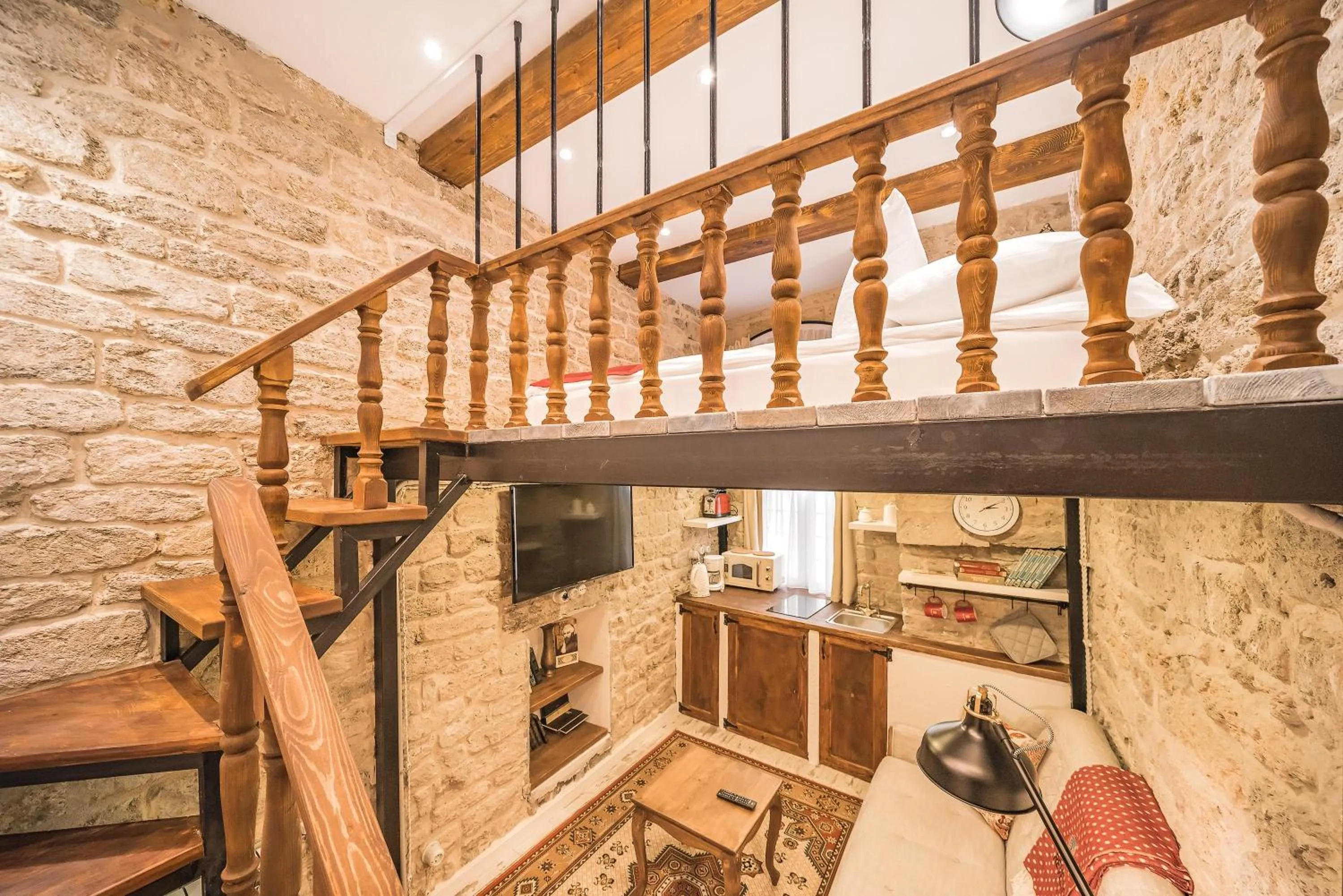 internet in R Studios Old Baku