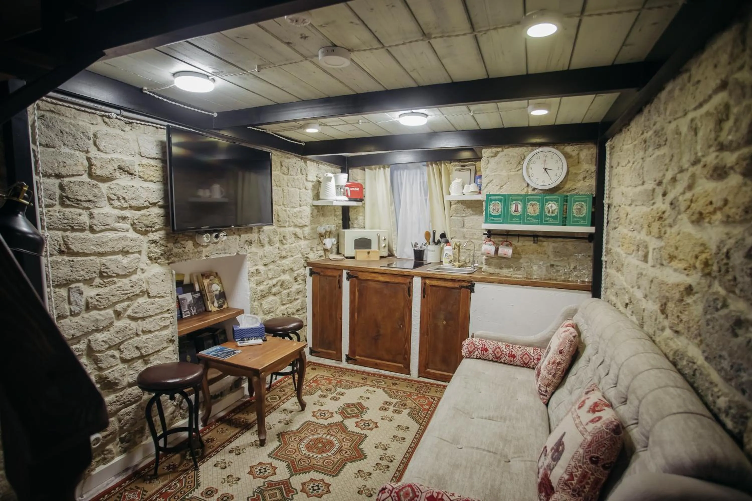 TV and multimedia in R Studios Old Baku