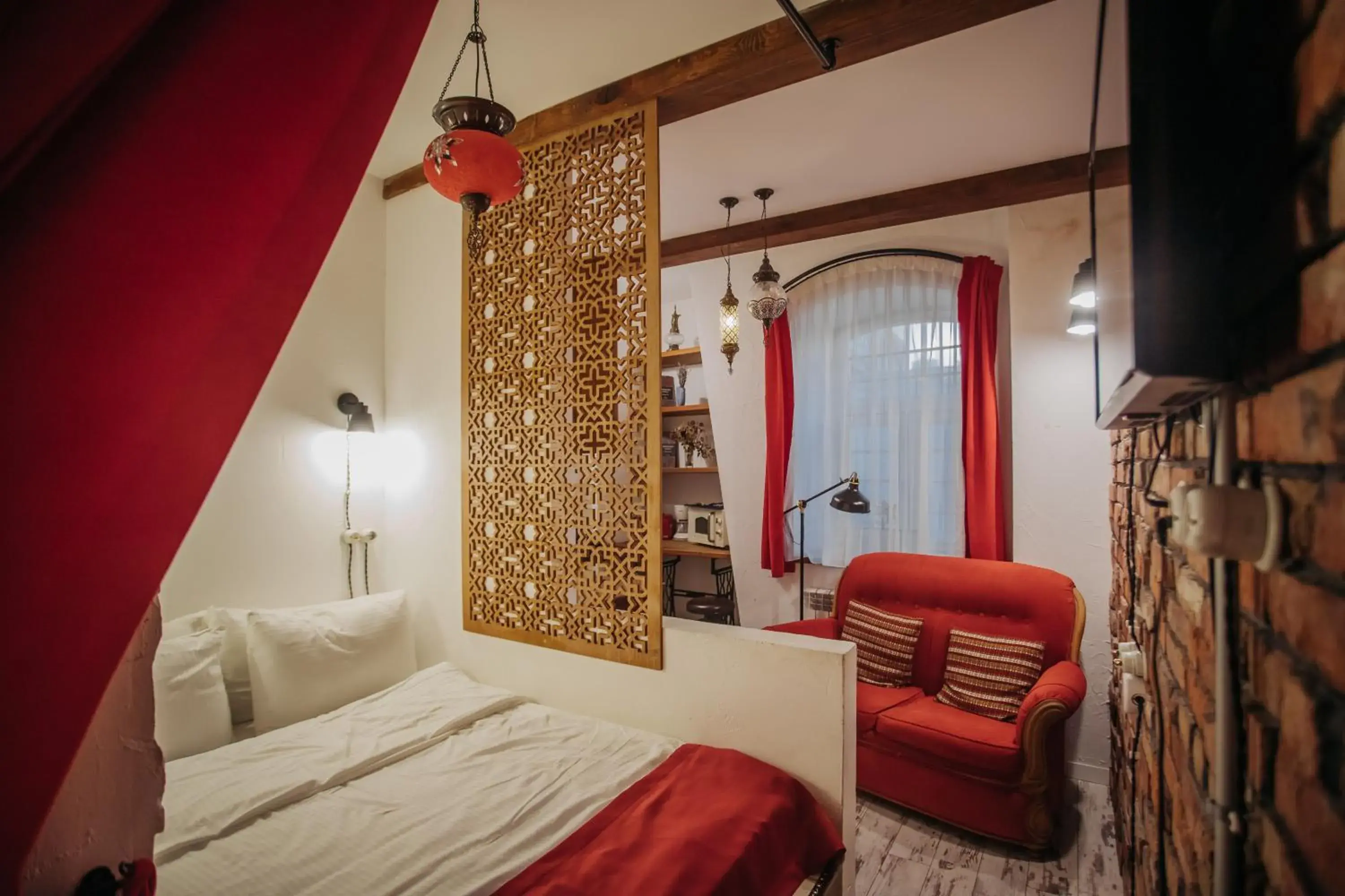 Deluxe King Room in R Studios Old Baku Deluxe King Room in R Studios Old Baku