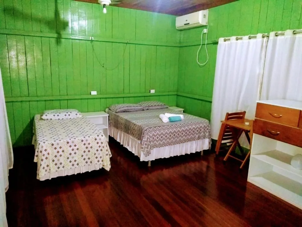 Photo of the whole room, Bed in Pousada Bosque dos Aruãs