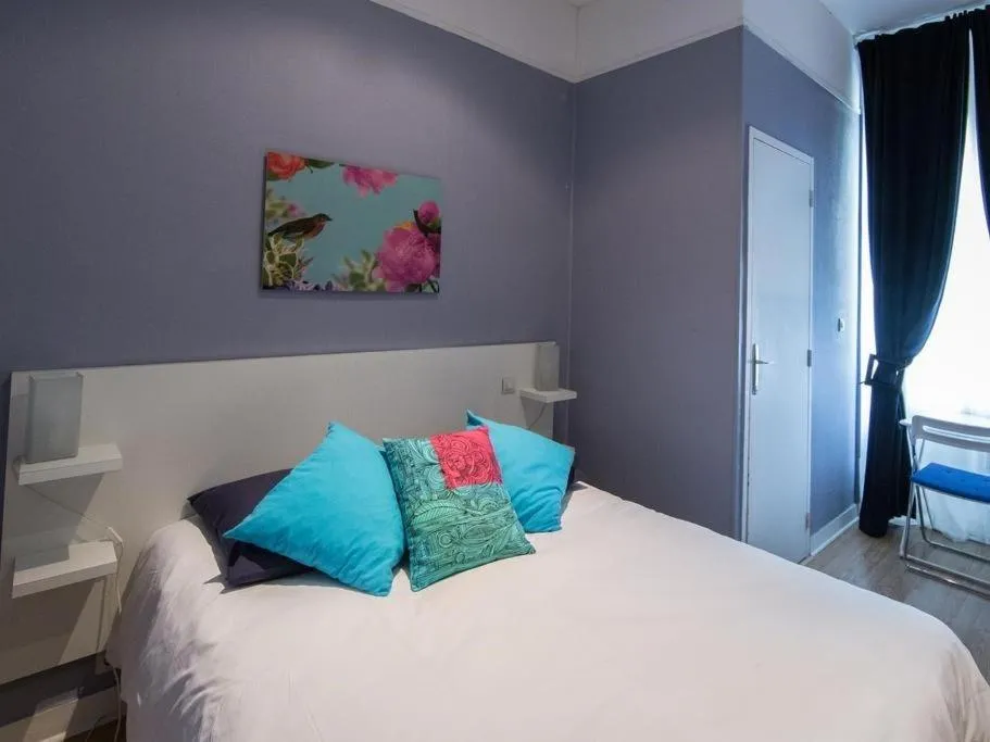 Bedroom, Bed in La Carpe d'Or