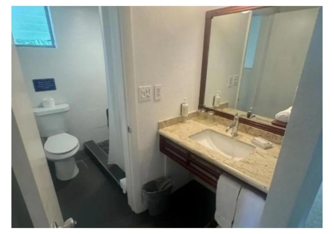 Shower in Casa Morada