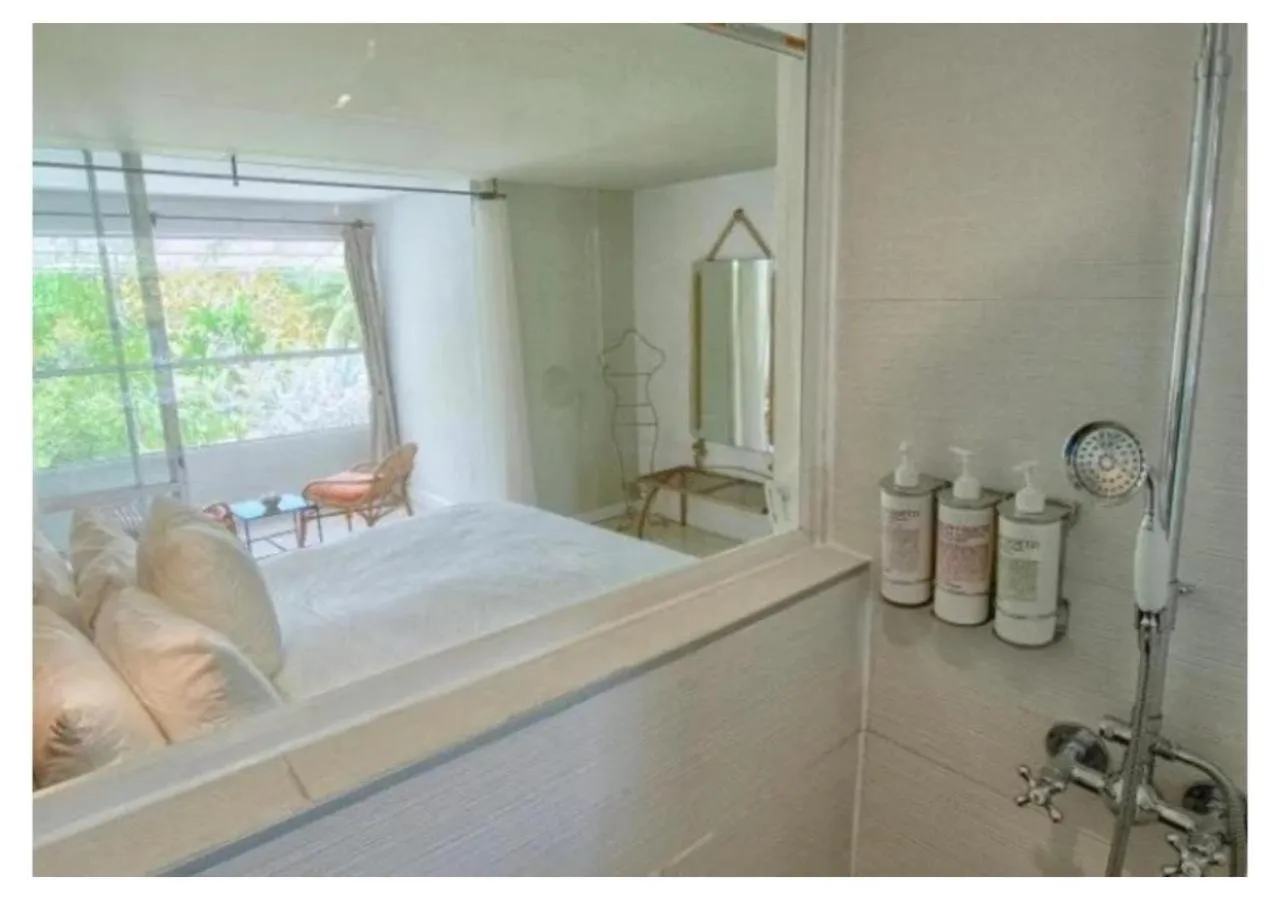 Shower in Casa Morada