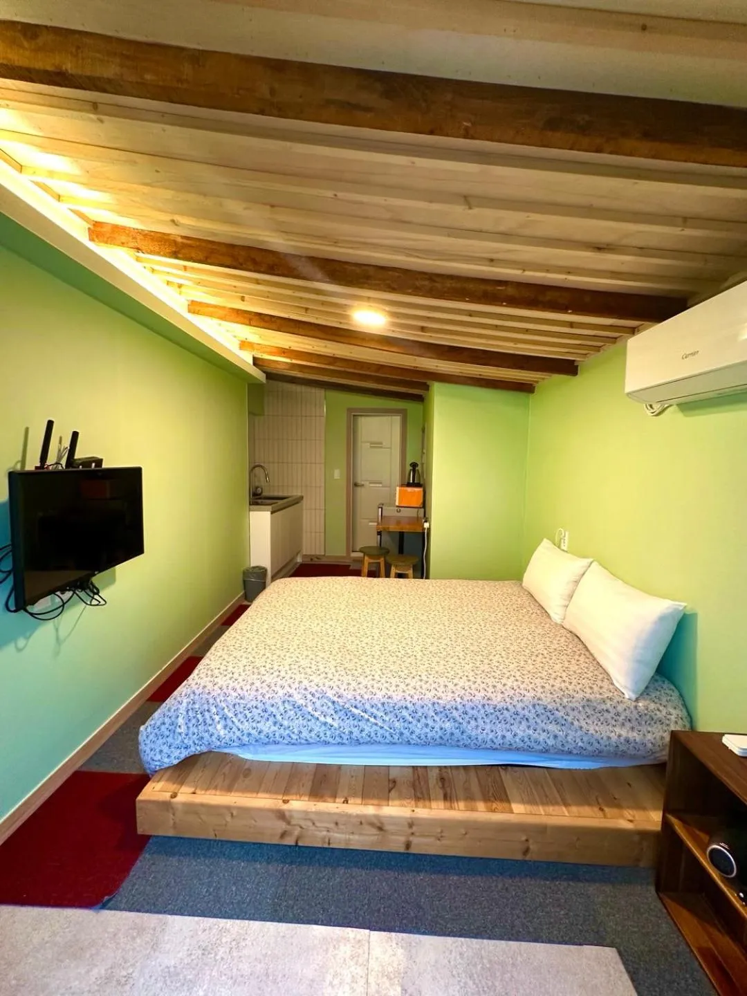 Bed in R Guesthouse Jongmyo