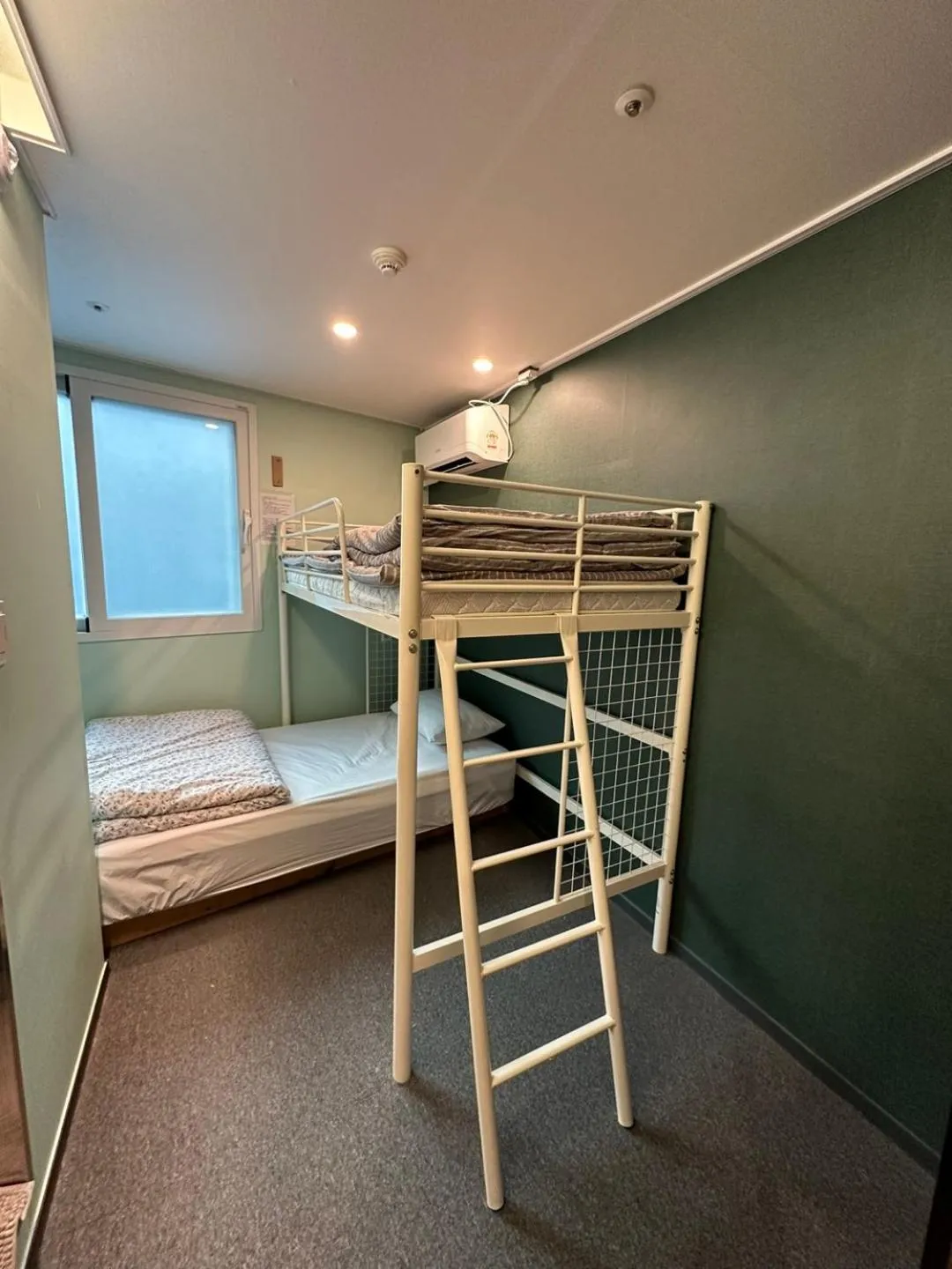 Bed in R Guesthouse Jongmyo