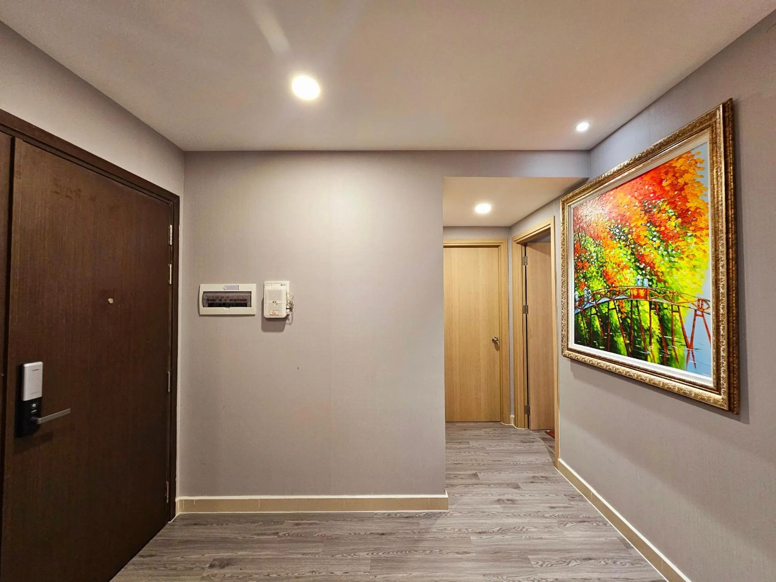 wardrobe in Local Home Pham Ngu Lao