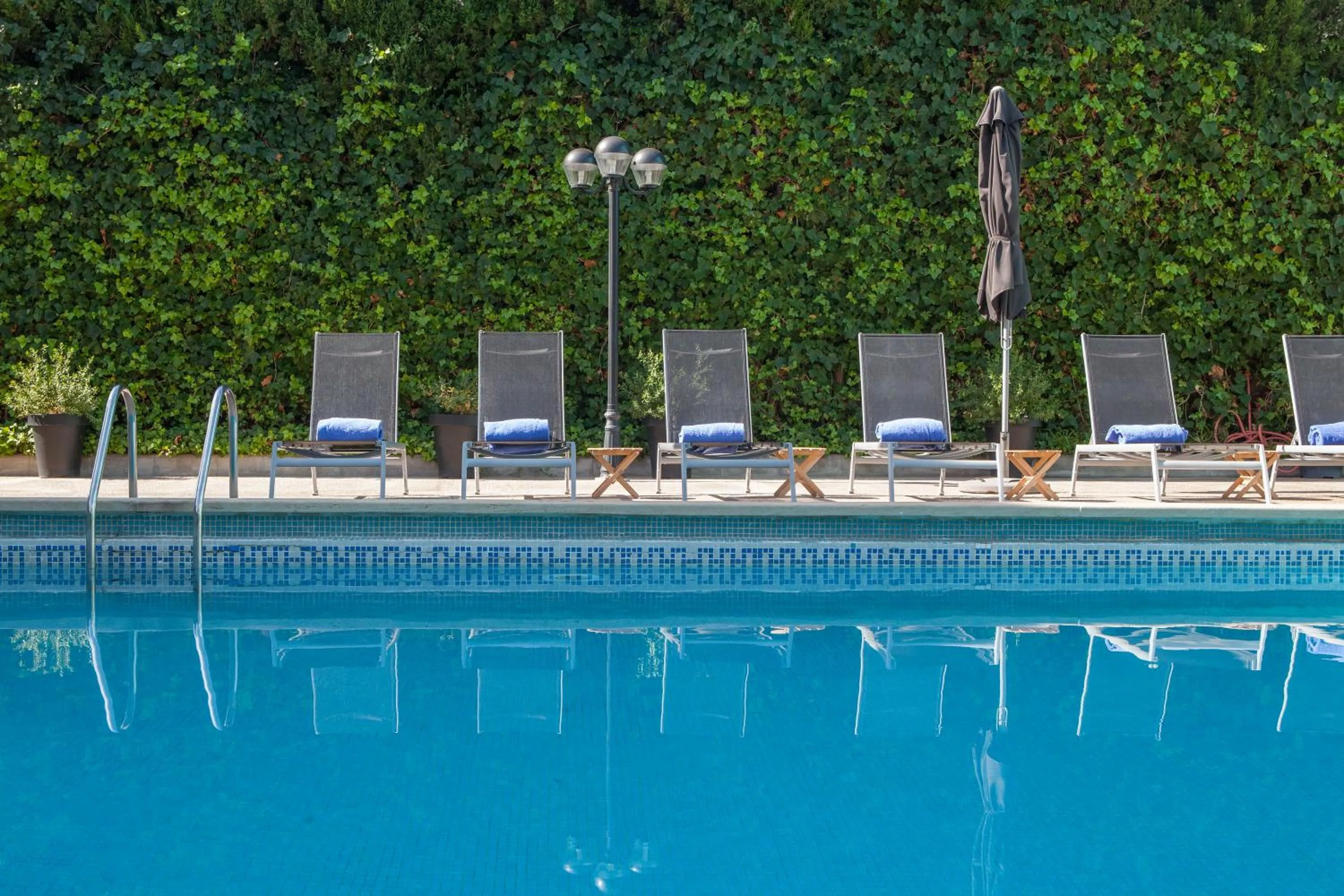 Swimming pool in Portofino Mallorca