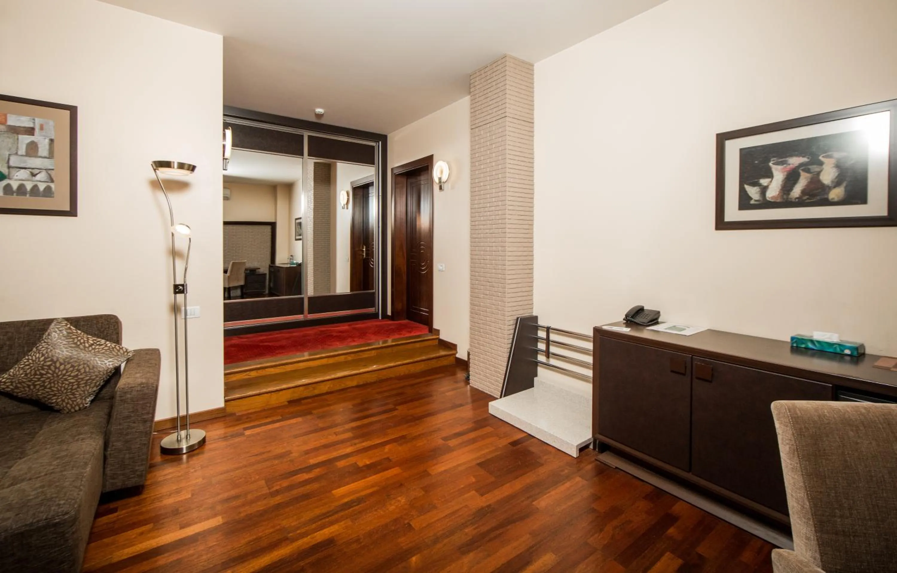 Photo of the whole room in Passage Modern Hotel