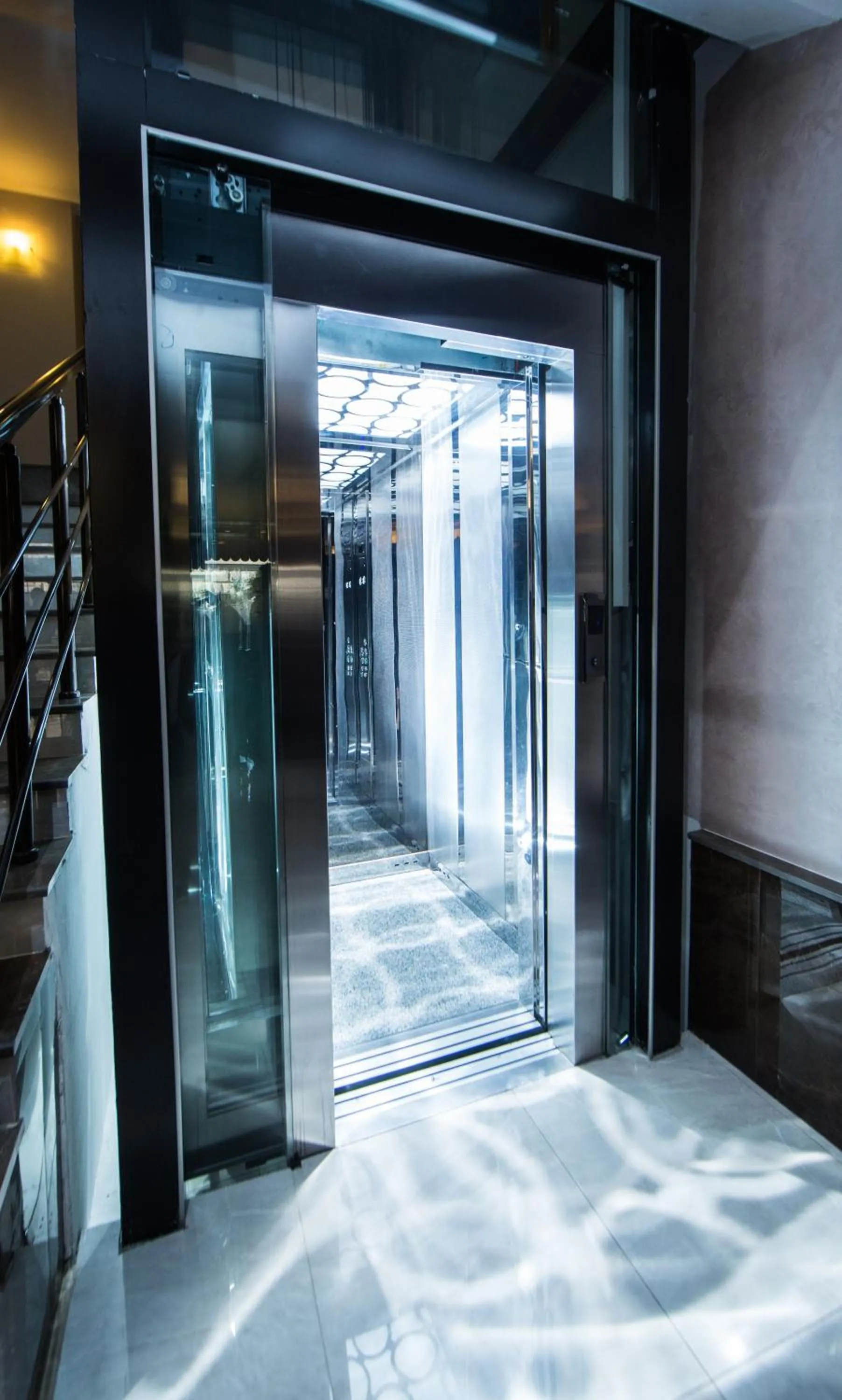 Other in Passage Modern Hotel