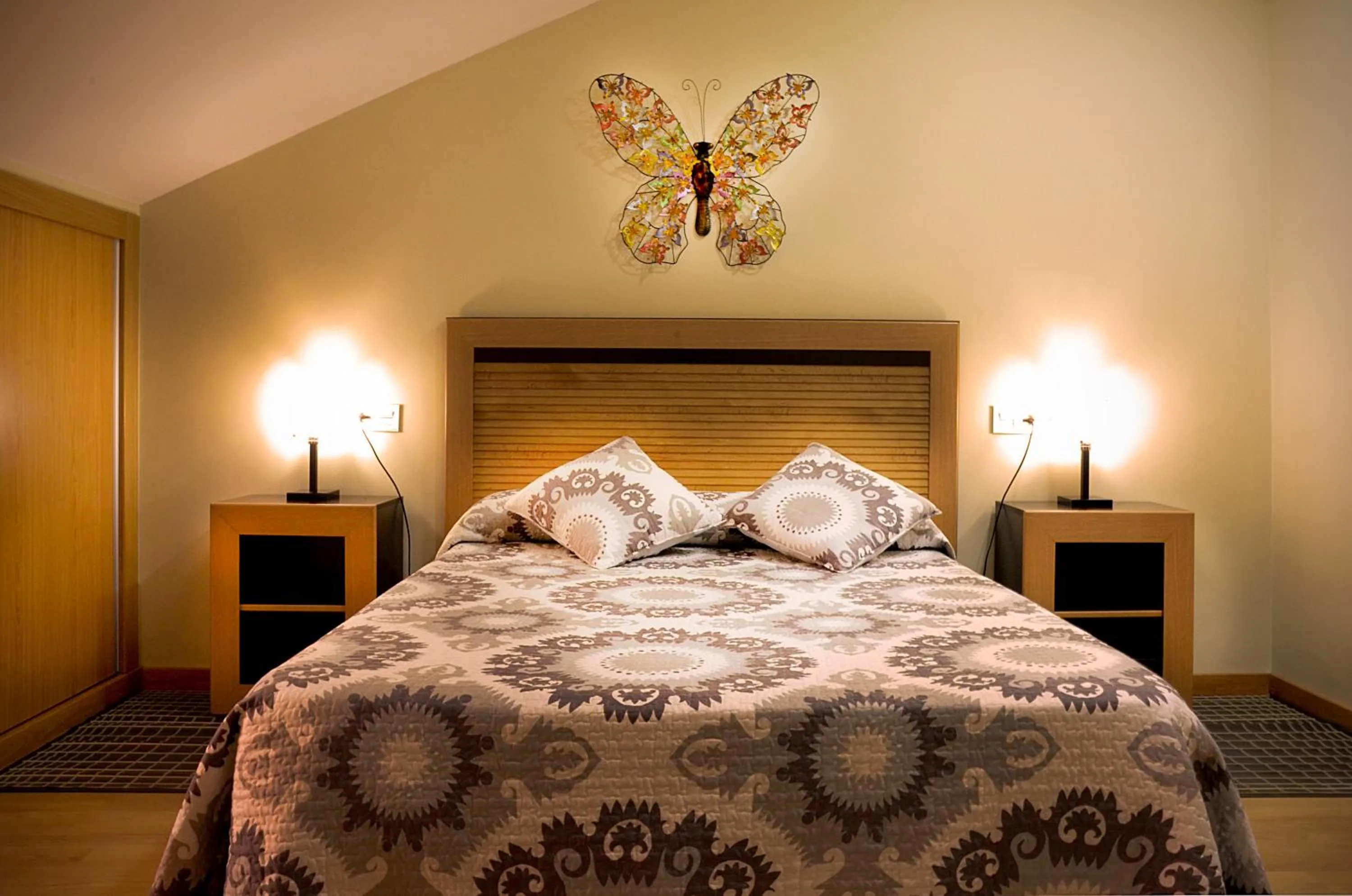 Bedroom, Bed in Apartamentos Turísticos Cúllar Vega