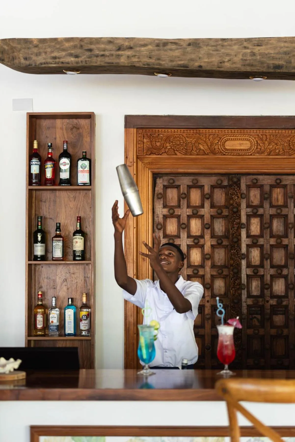 Lounge or bar in Kisiwa on the Beach