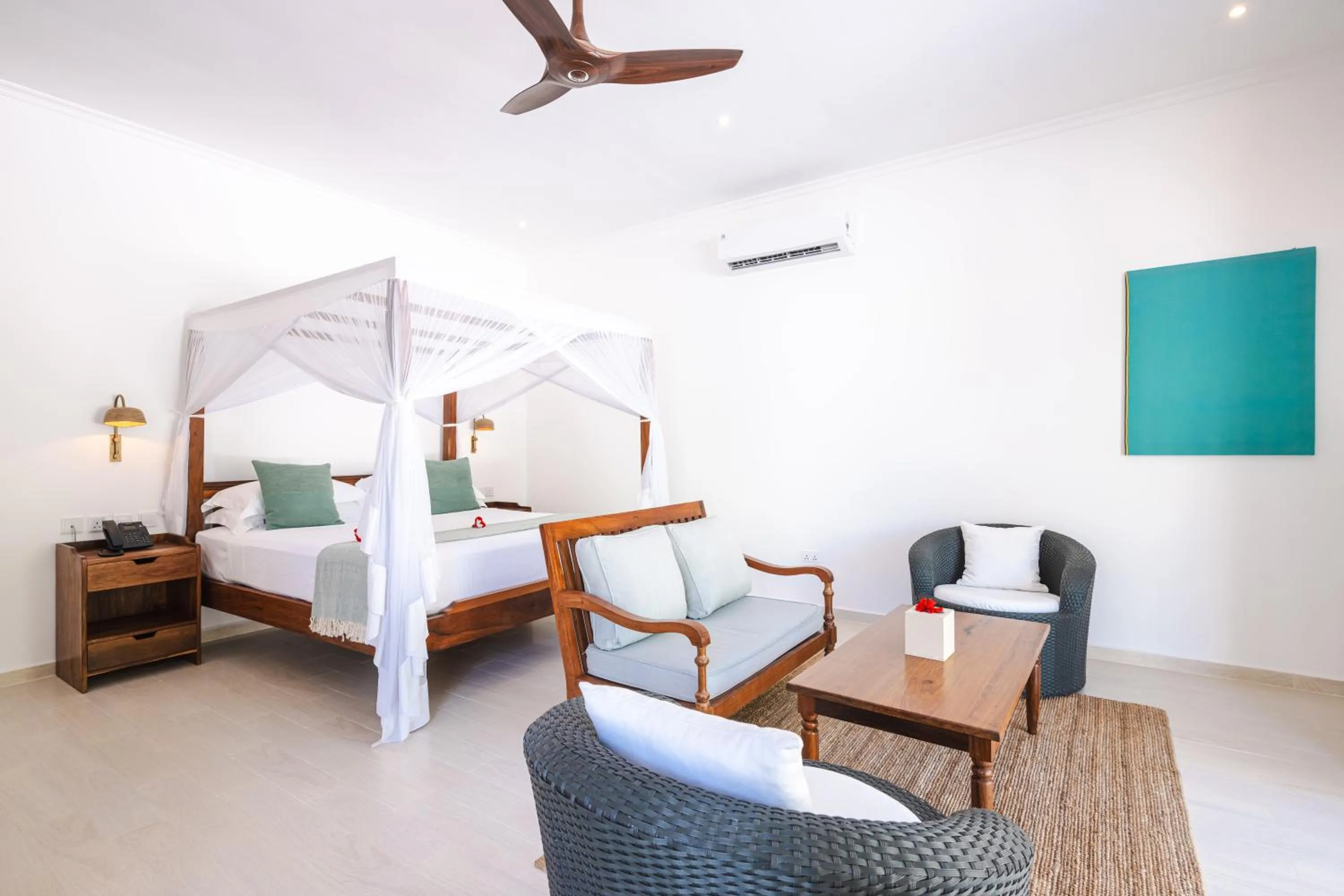 Bedroom, Bed in Kisiwa on the Beach