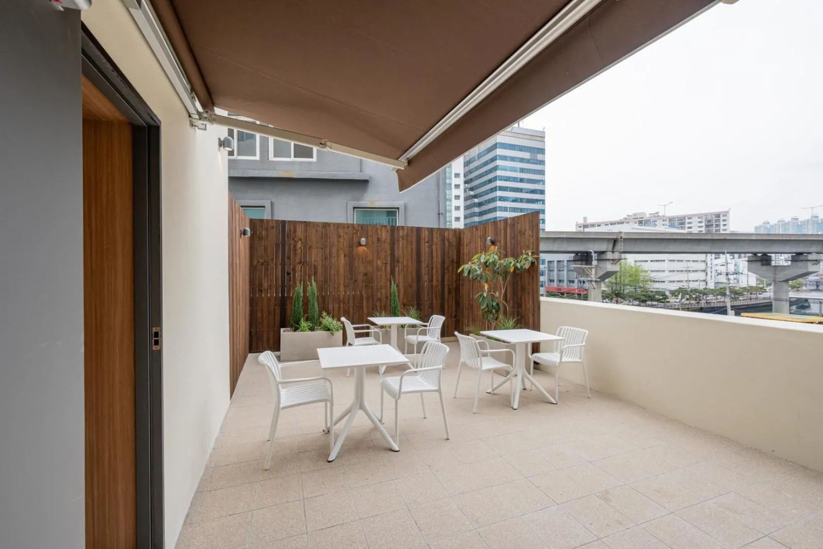 Balcony/Terrace in H-avenue Hotel Munhyeon