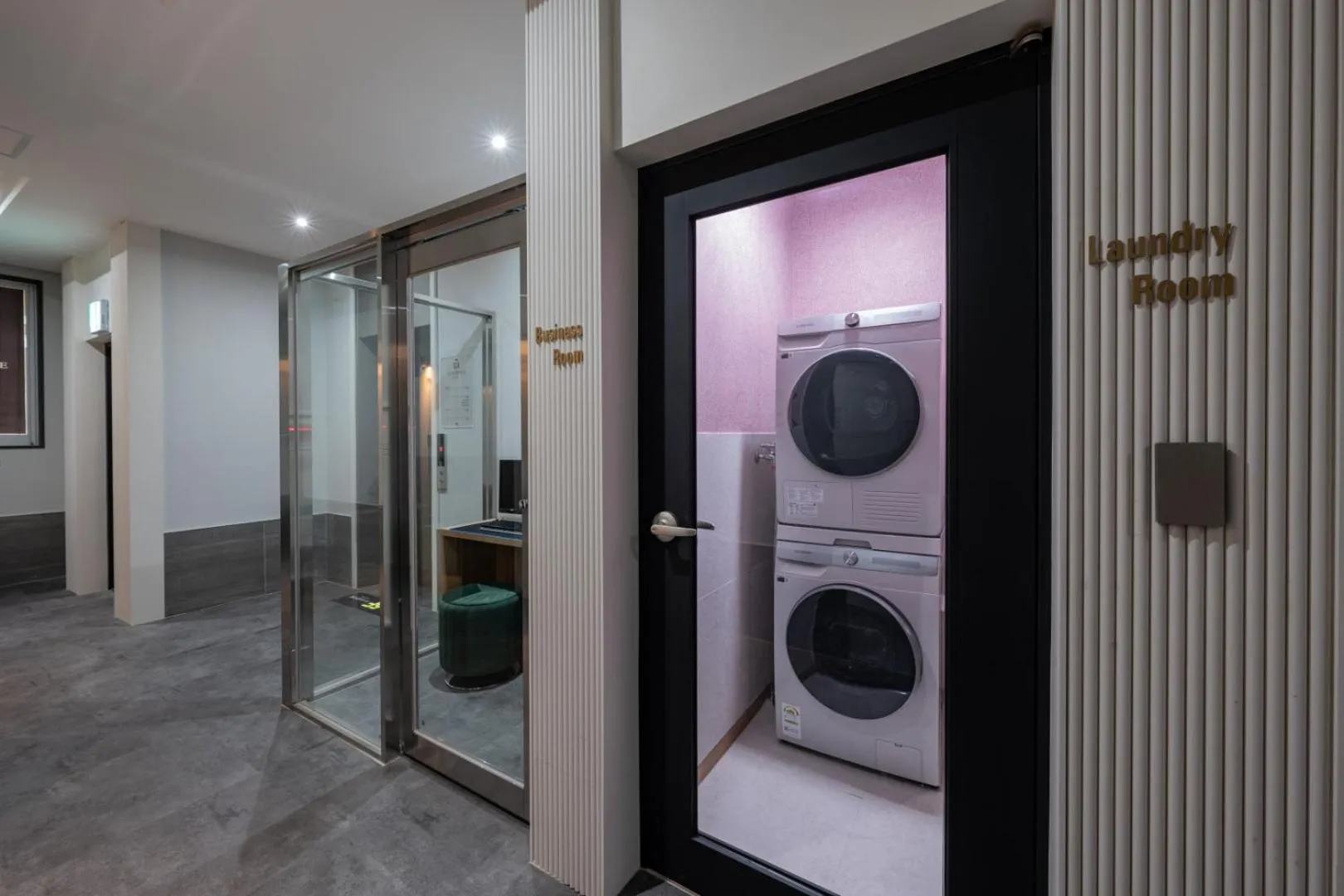 laundry in H-avenue Hotel Munhyeon