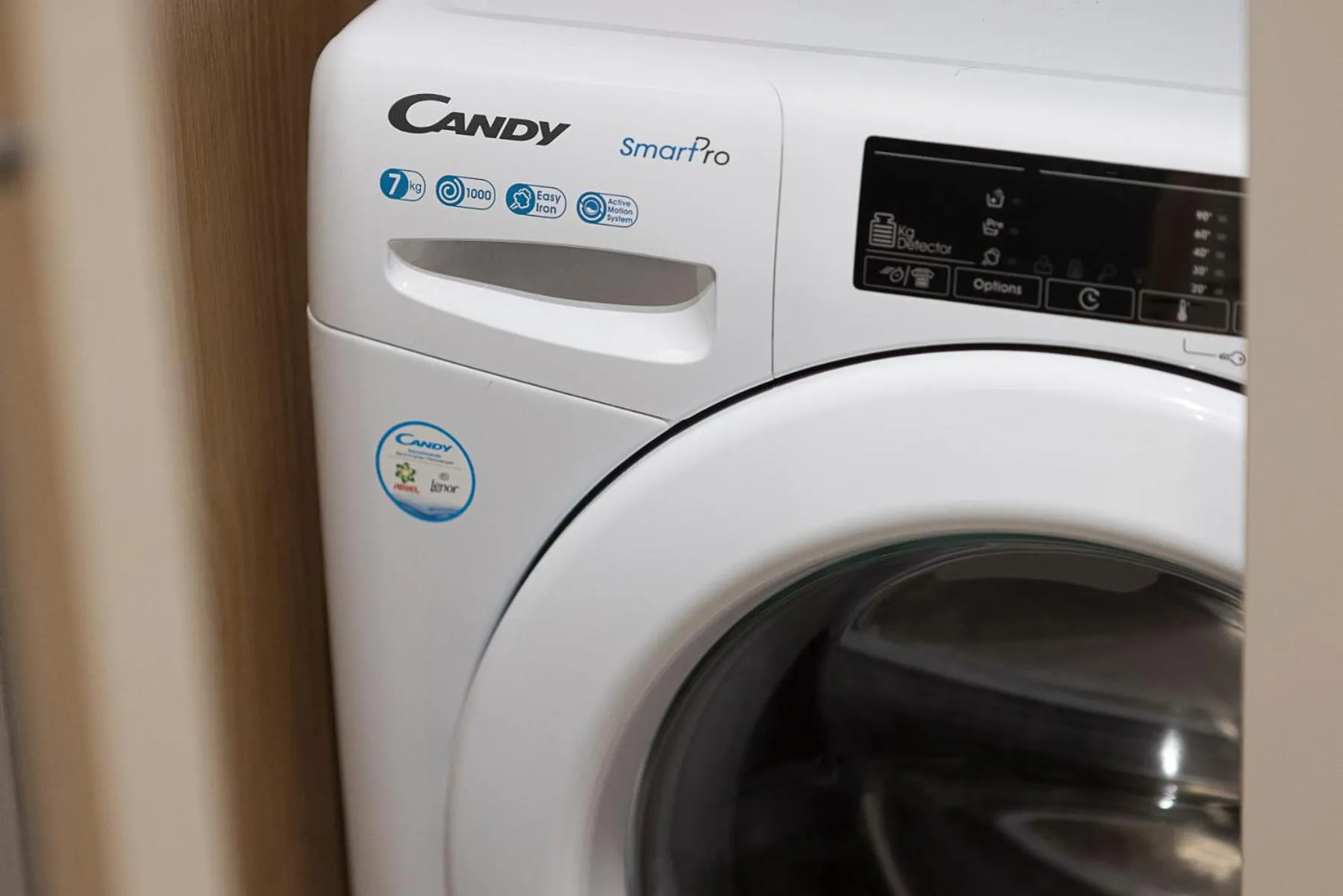 washing machine in Urban Folks Svolou