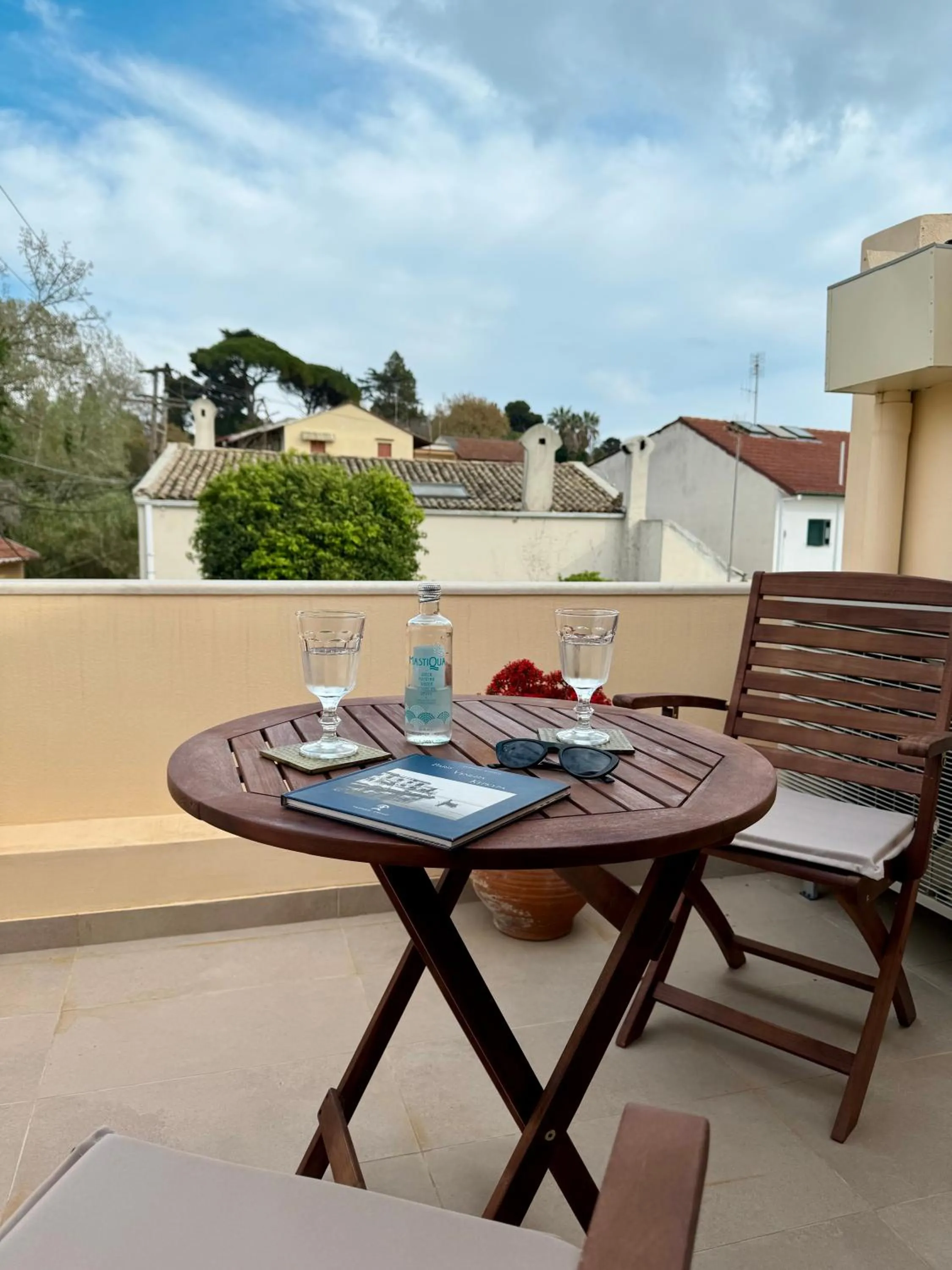 Apidalos Apartments