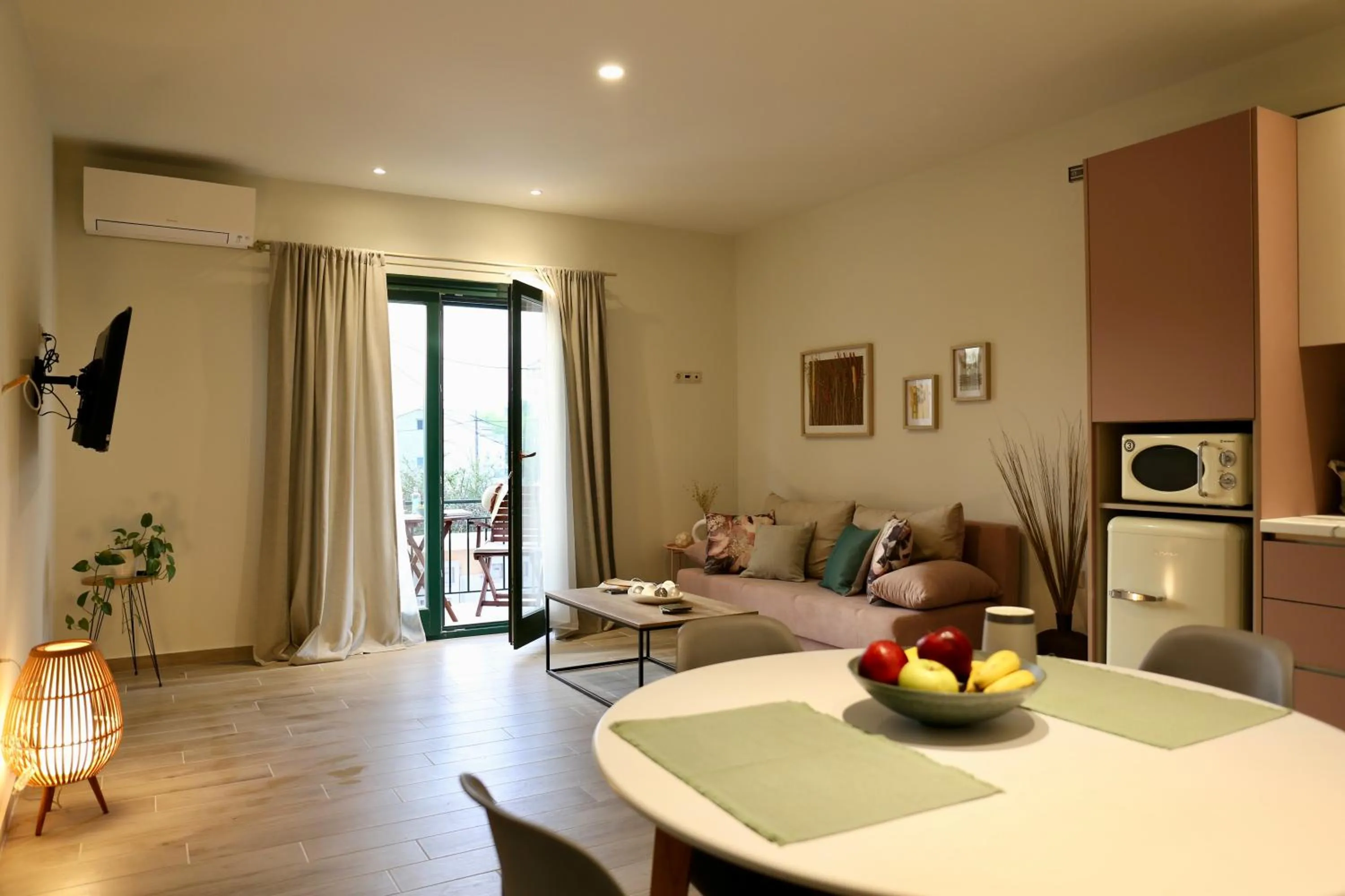 minibar in Apidalos Apartments