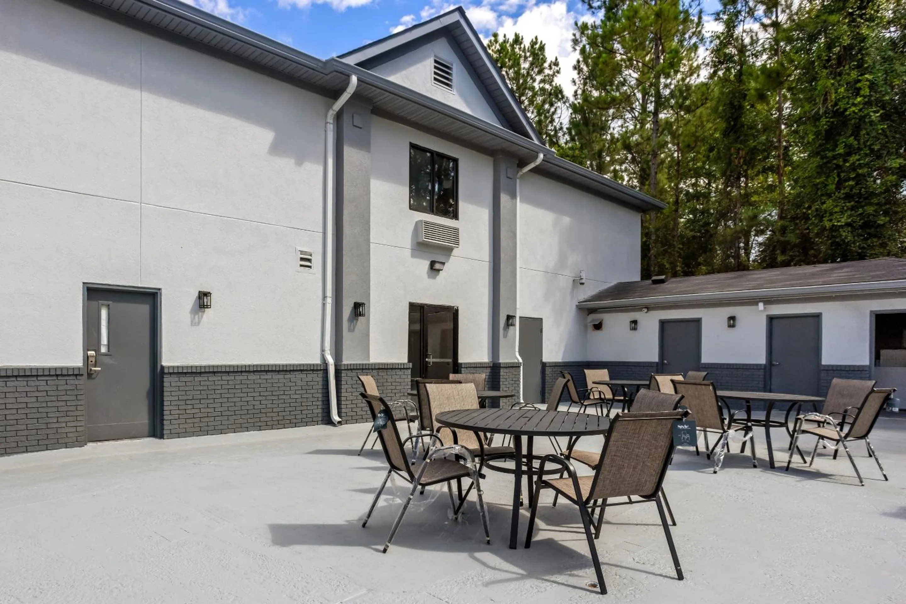 Balcony/Terrace in Econo Lodge