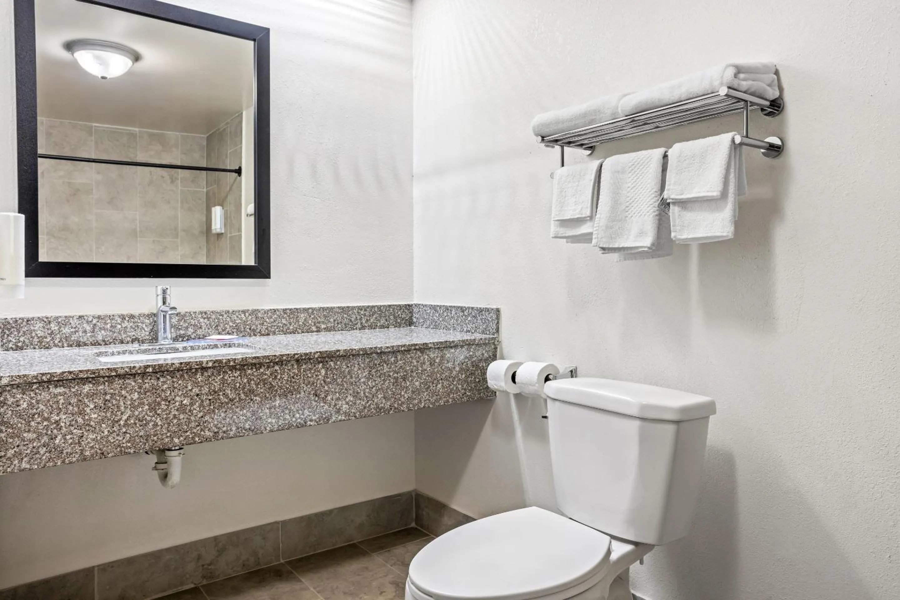 Bathroom in Econo Lodge