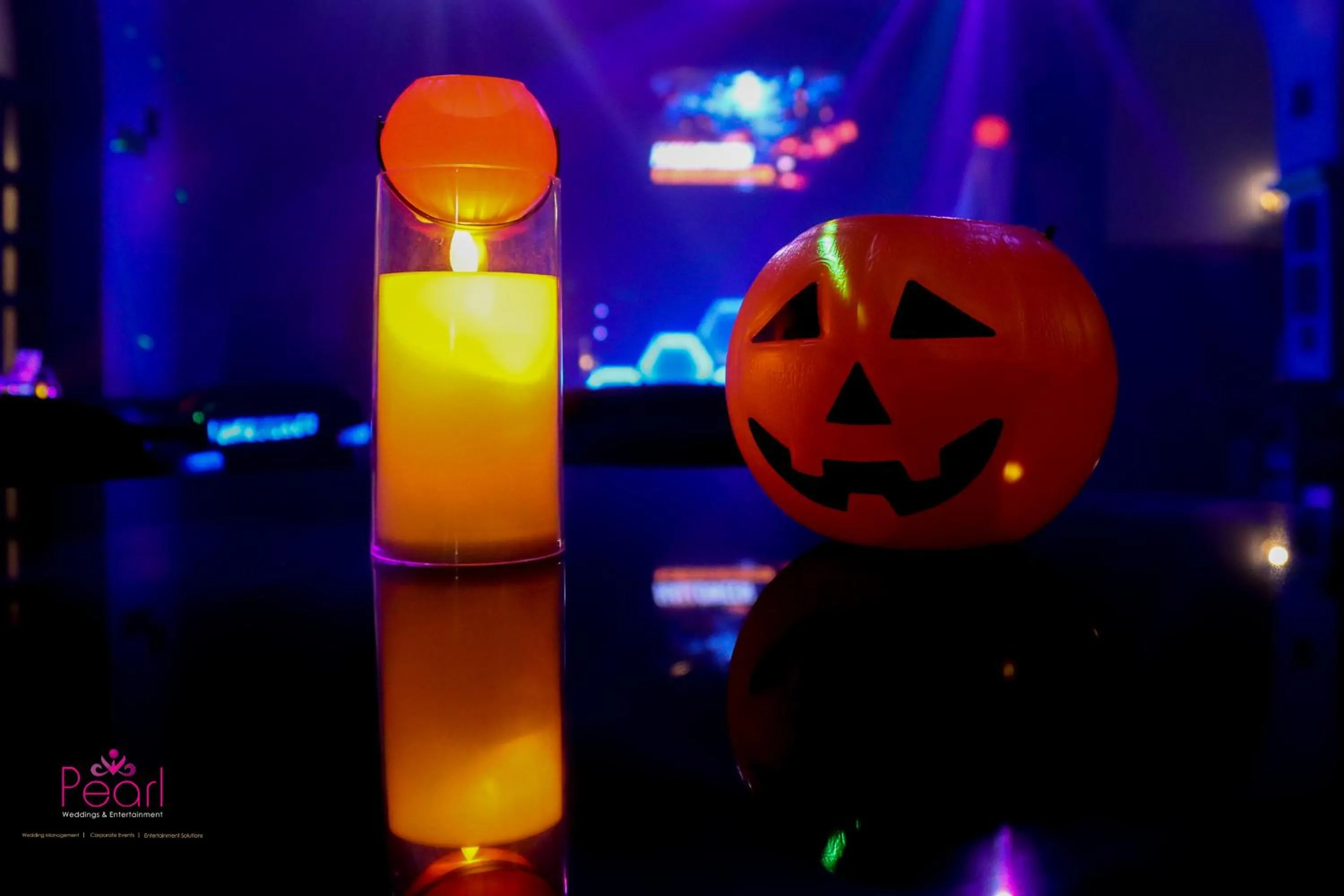 Lounge or bar in Goa Country Club By Pearl Near Udyog vihar Yashobhoomi