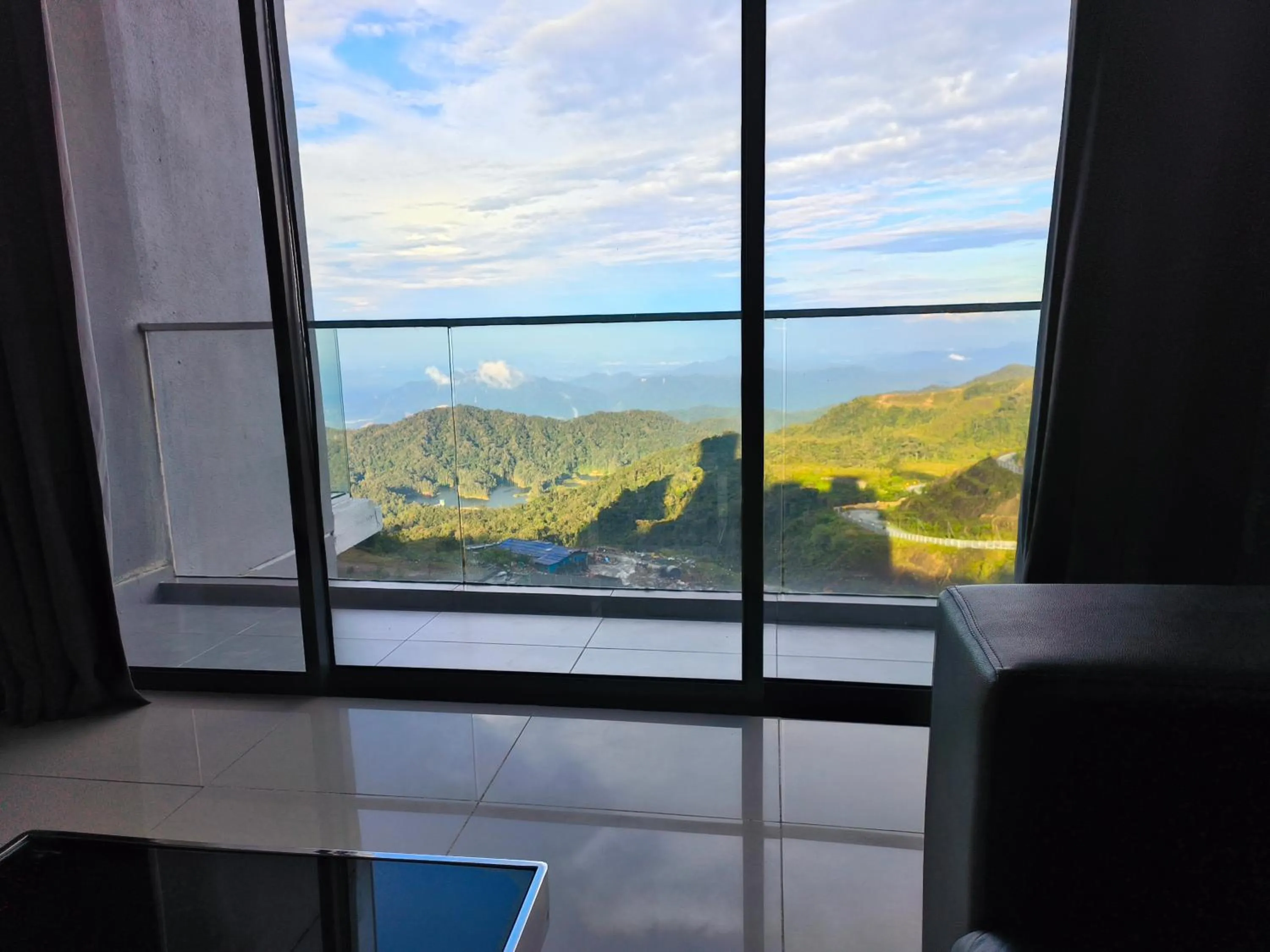 Mountain view in Emerald Homes Cozy Homestay at Ion Delemen Genting Highlands