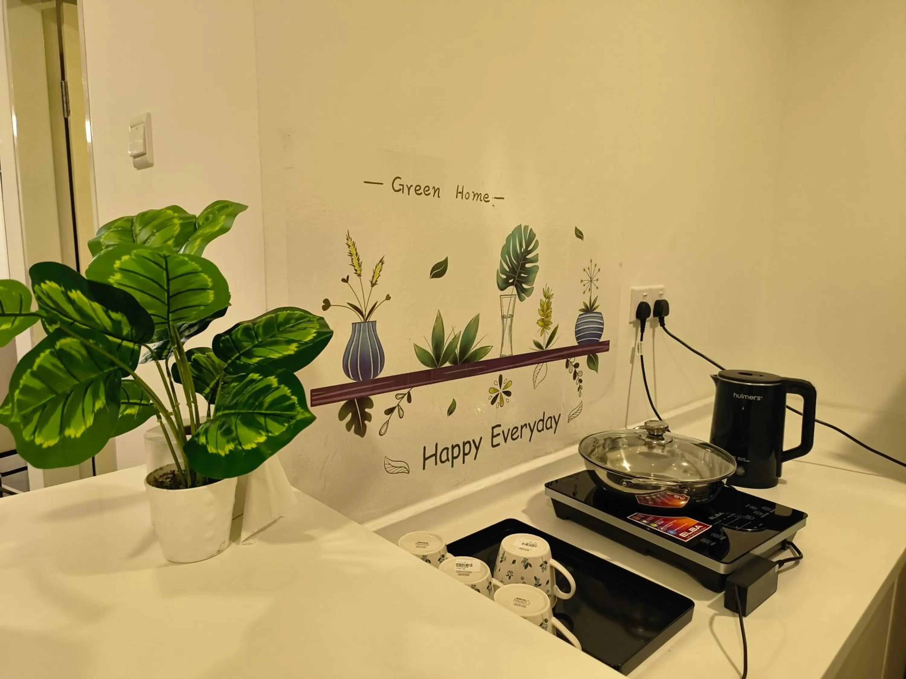 Kitchen or kitchenette in Emerald Homes Cozy Homestay at Ion Delemen Genting Highlands