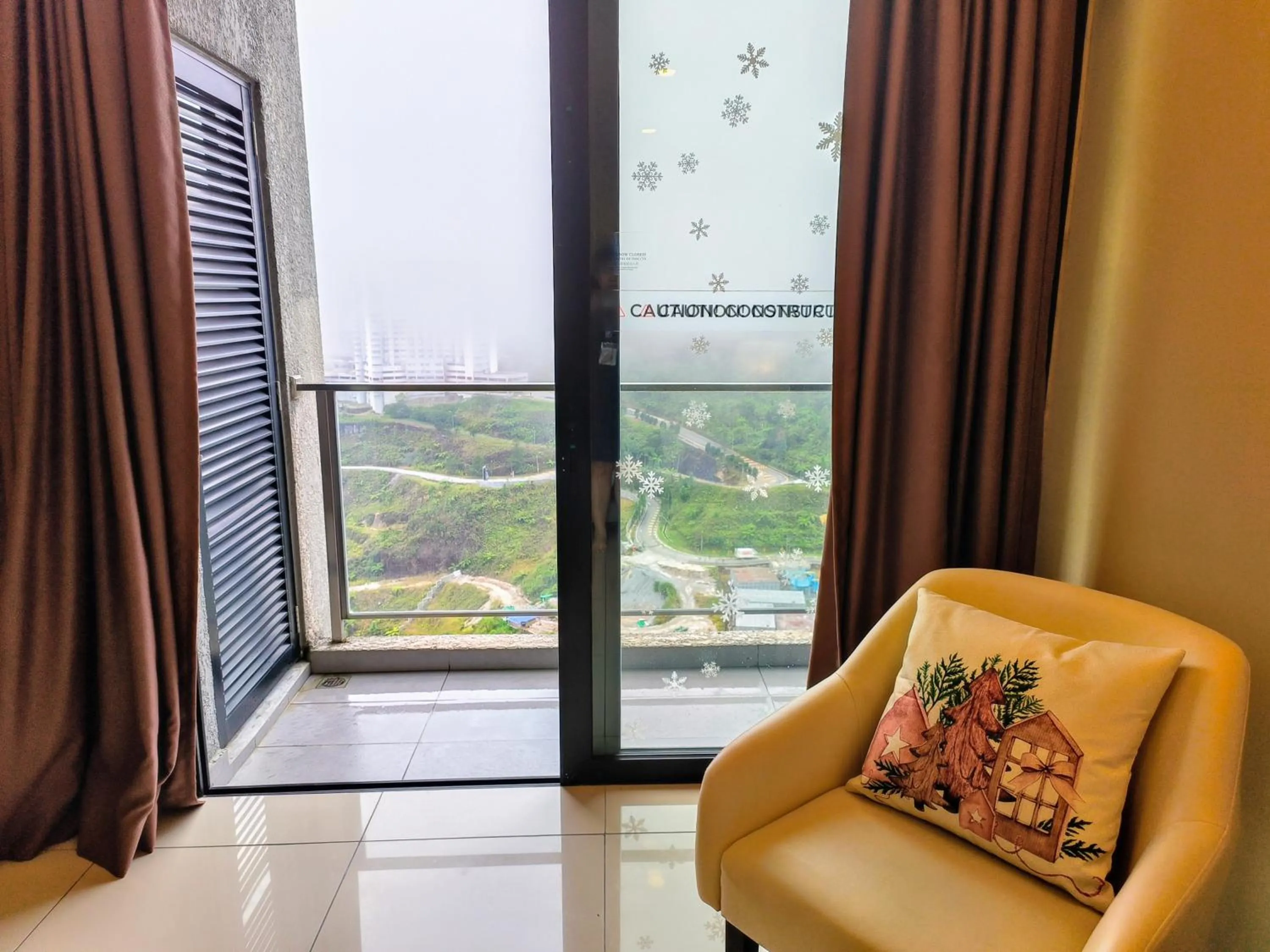 Mountain view in Emerald Homes Cozy Homestay at Ion Delemen Genting Highlands