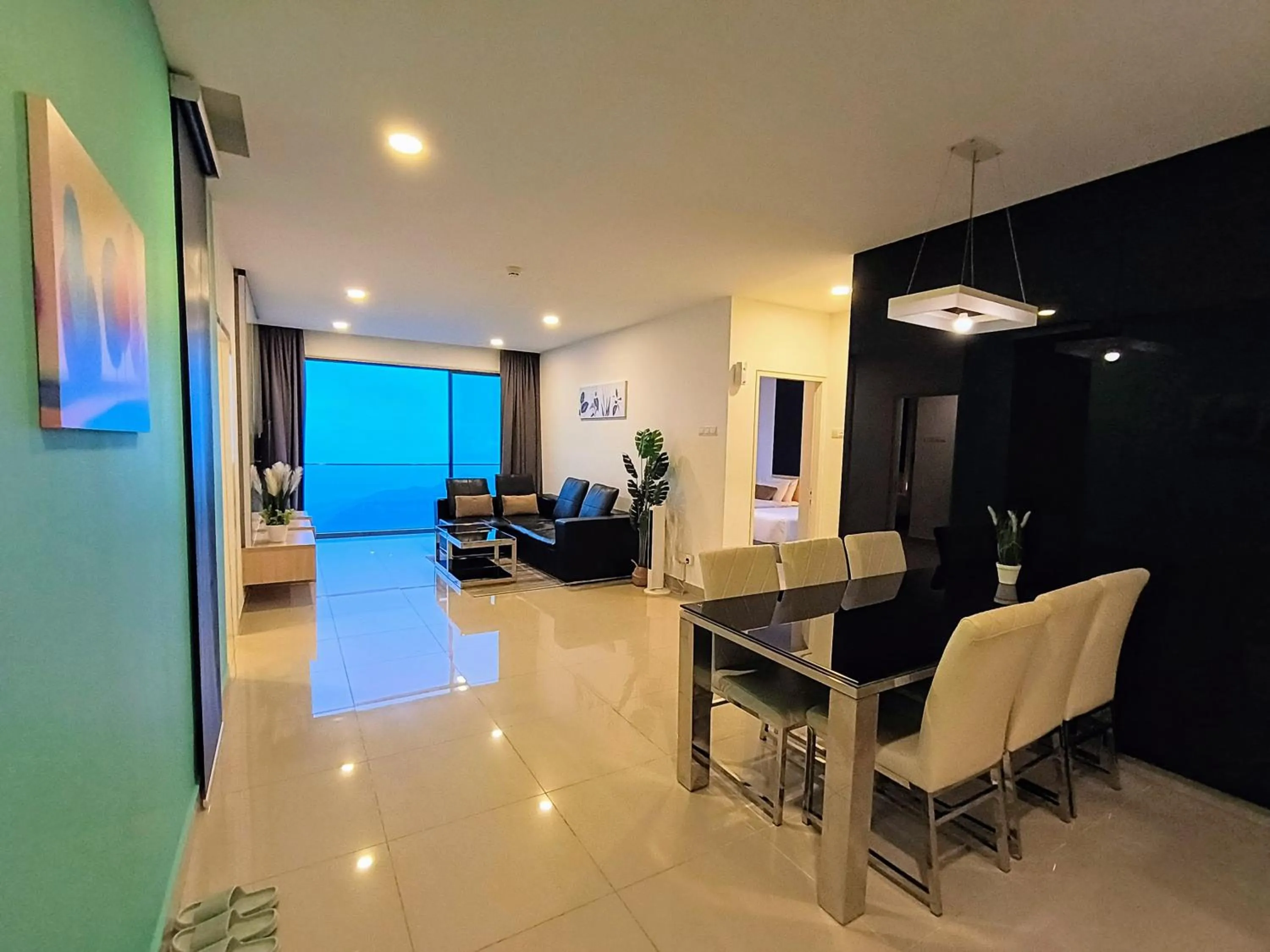 Dining area in Emerald Homes Cozy Homestay at Ion Delemen Genting Highlands