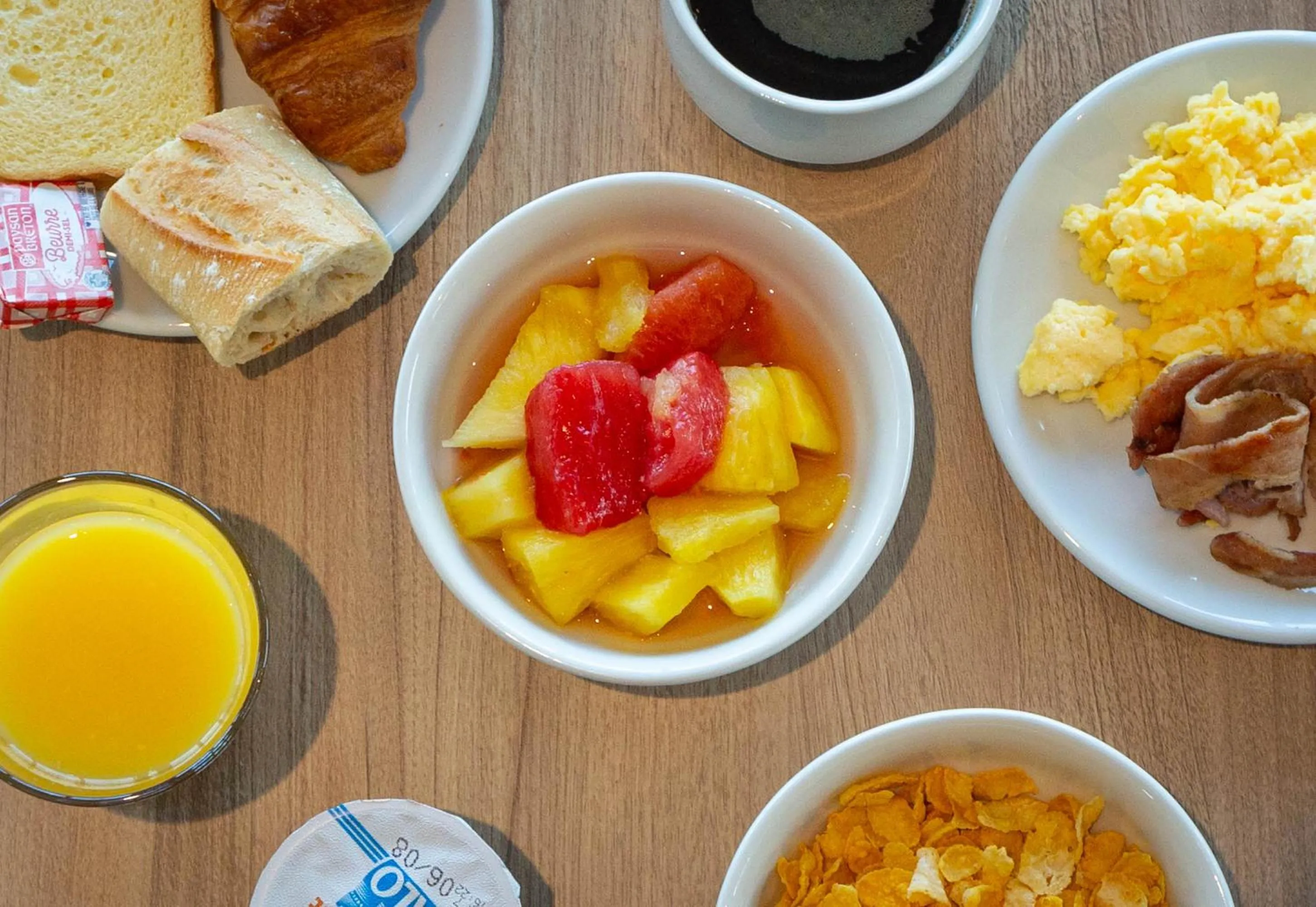 Breakfast in B&B HOTEL Orléans Saran