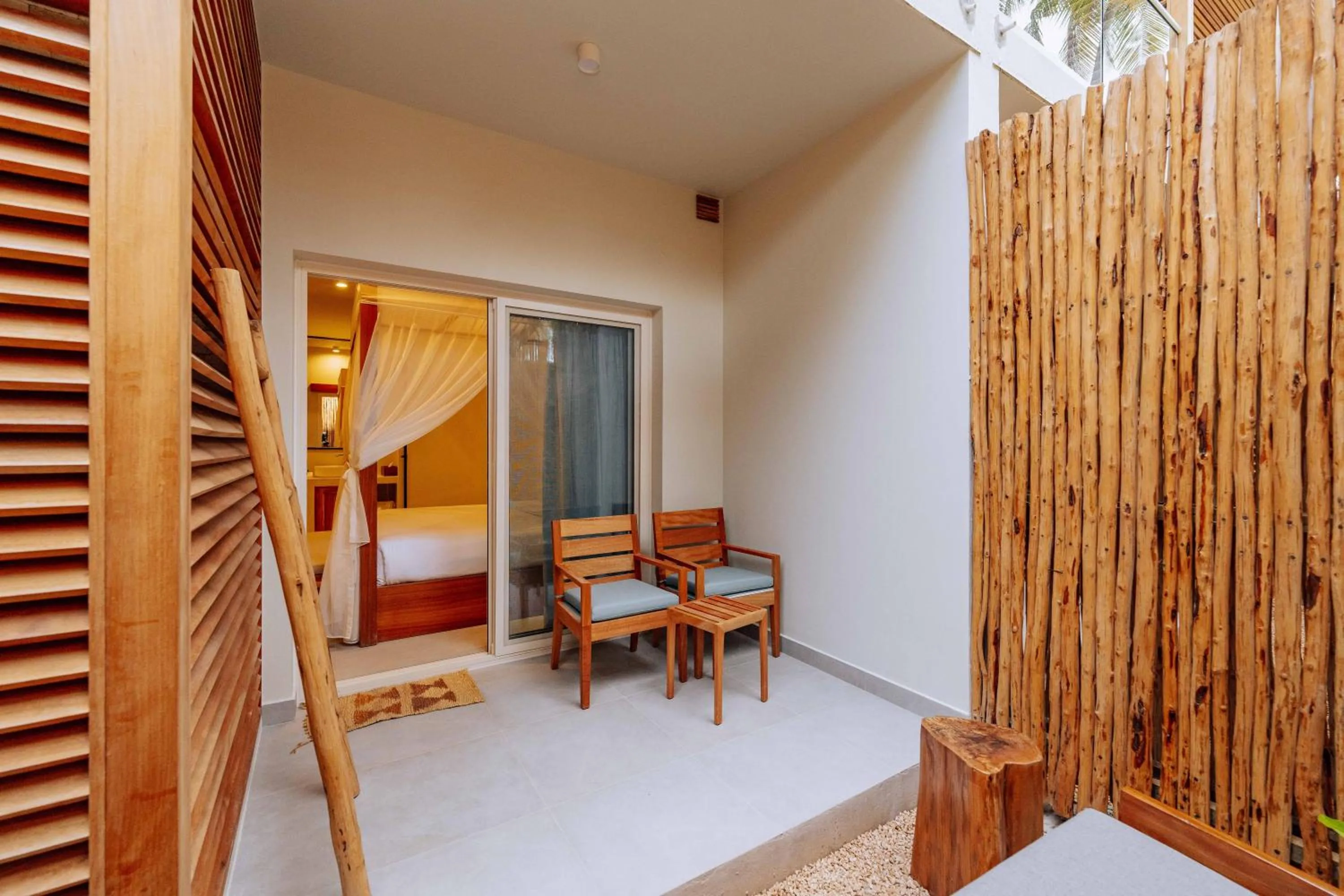 Shower in Samawa Living