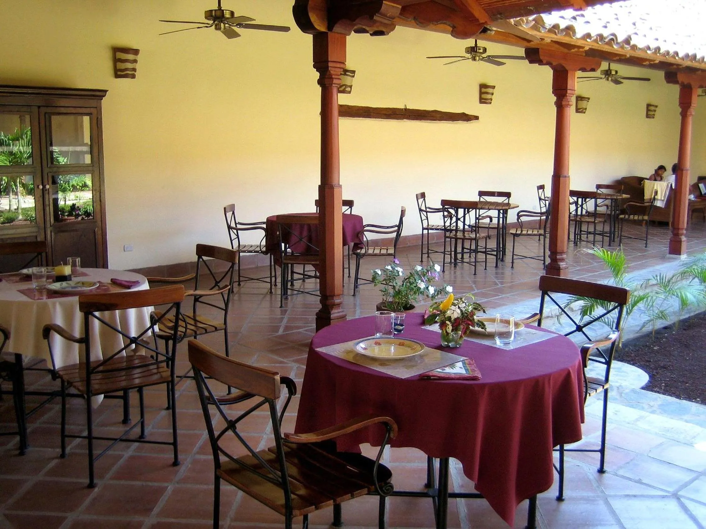 Food in Hotel Patio del Malinche