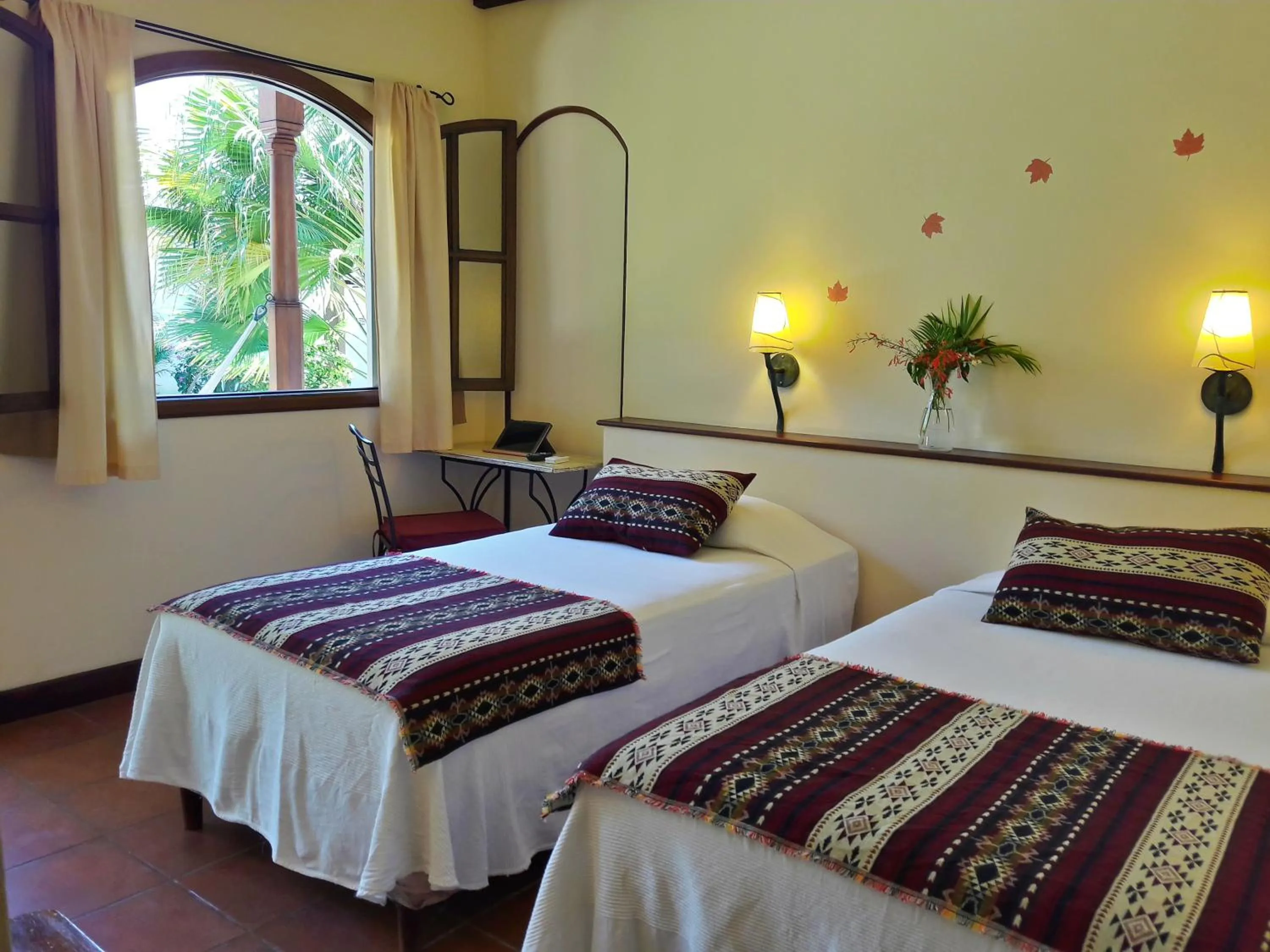 Photo of the whole room, Bed in Hotel Patio del Malinche