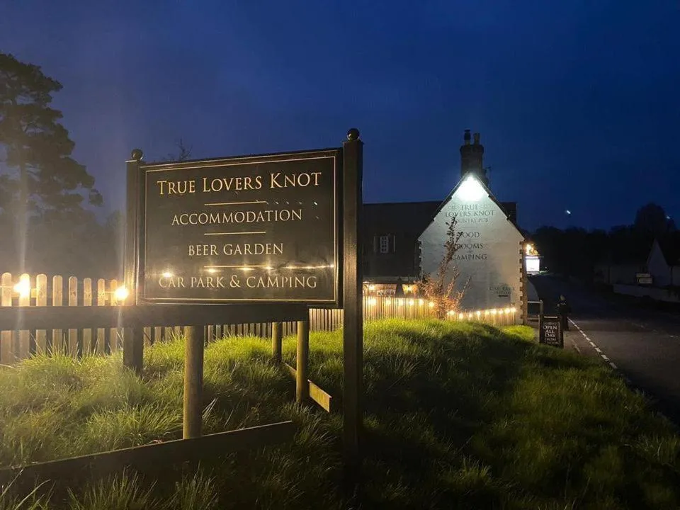 Property building in True Lovers Knot, Tarrant Keyneston