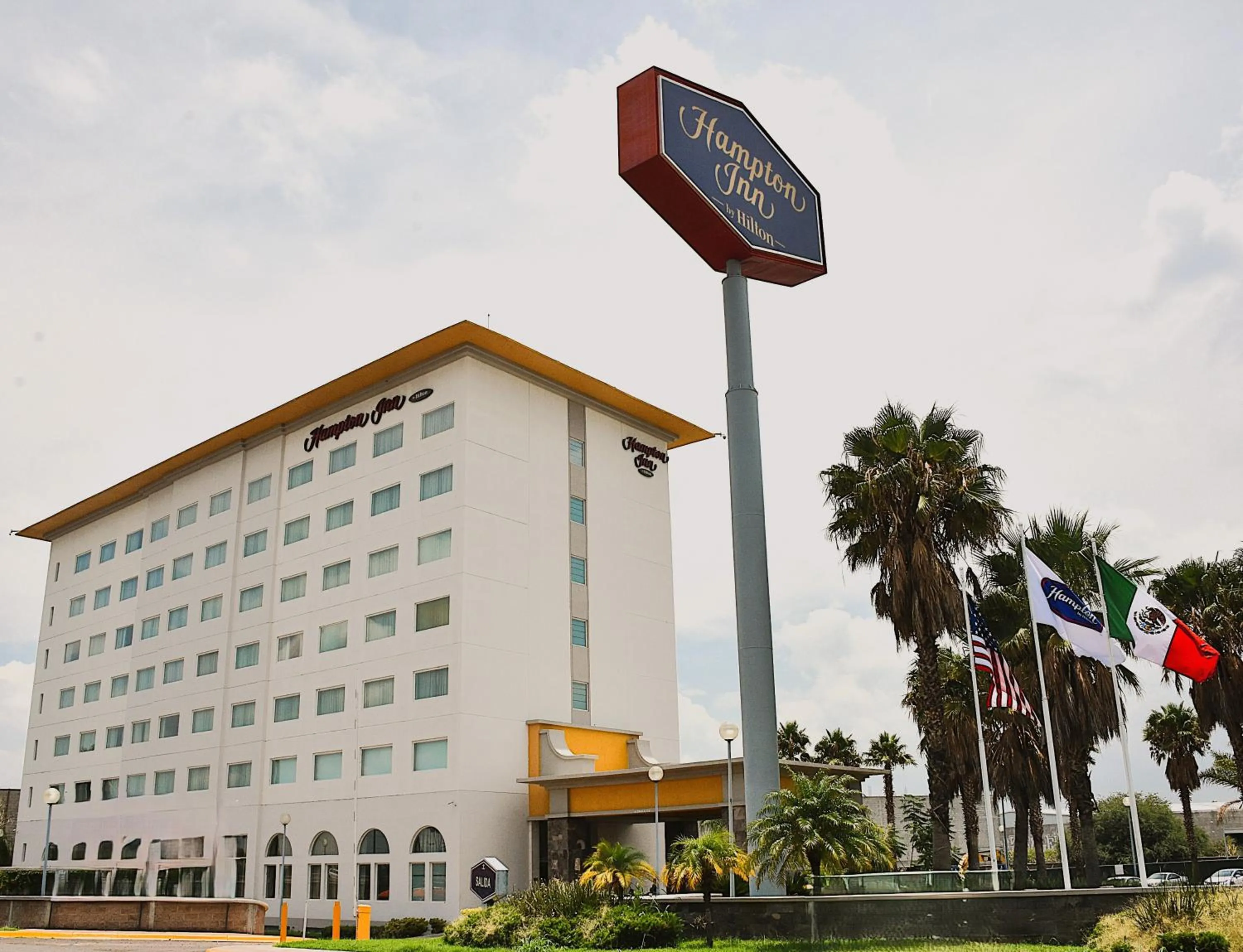 Property building in Hampton Inn by Hilton Silao-Aeropuerto, Mexico