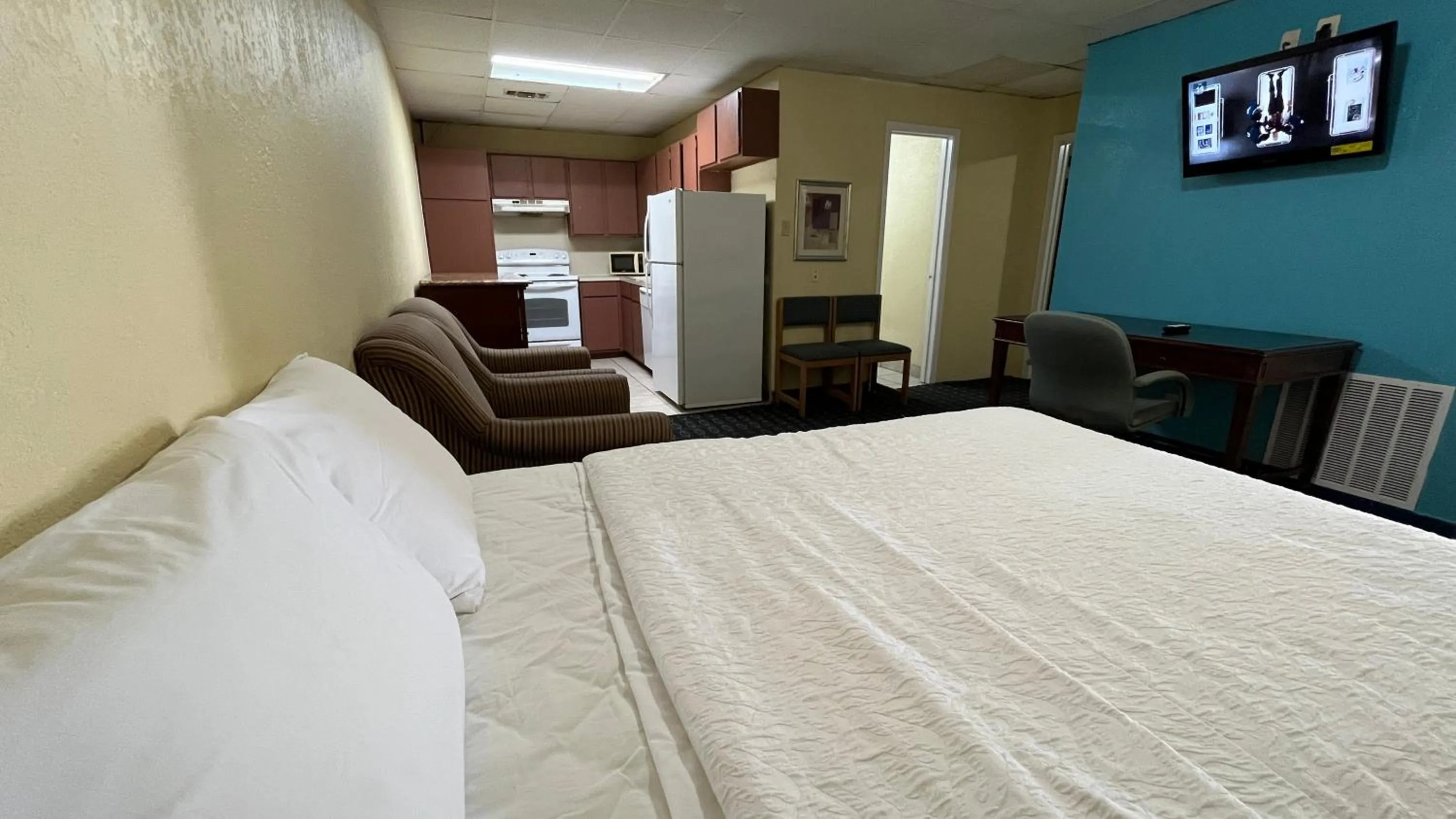 Extended Stay Motel - Snyder