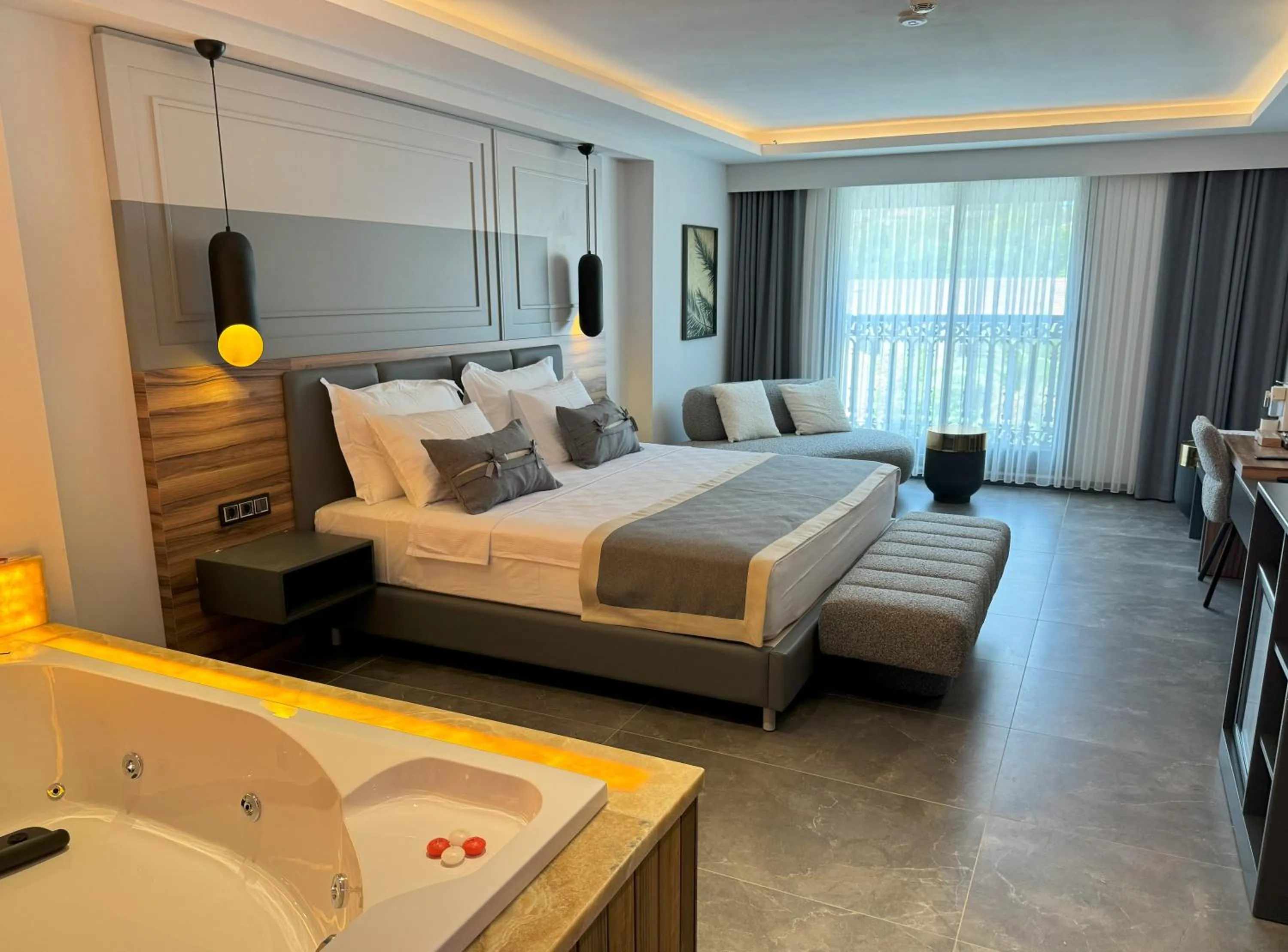 Bedroom, Bed in TELMESSOS CİTY HOTEL- Adults Only