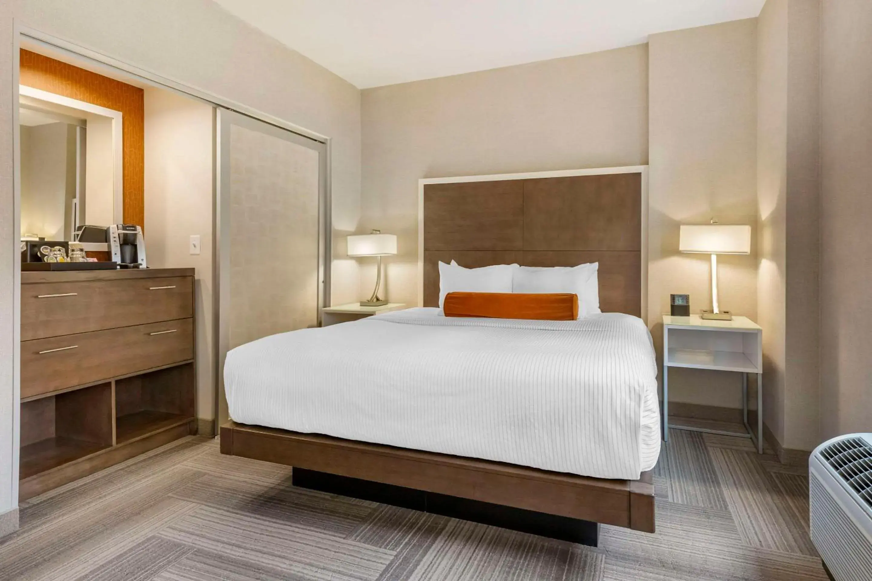 Standard King Room - Non-Smoking in Cambria Hotel Rockville Standard King Room - Non-Smoking in Cambria Hotel Rockville