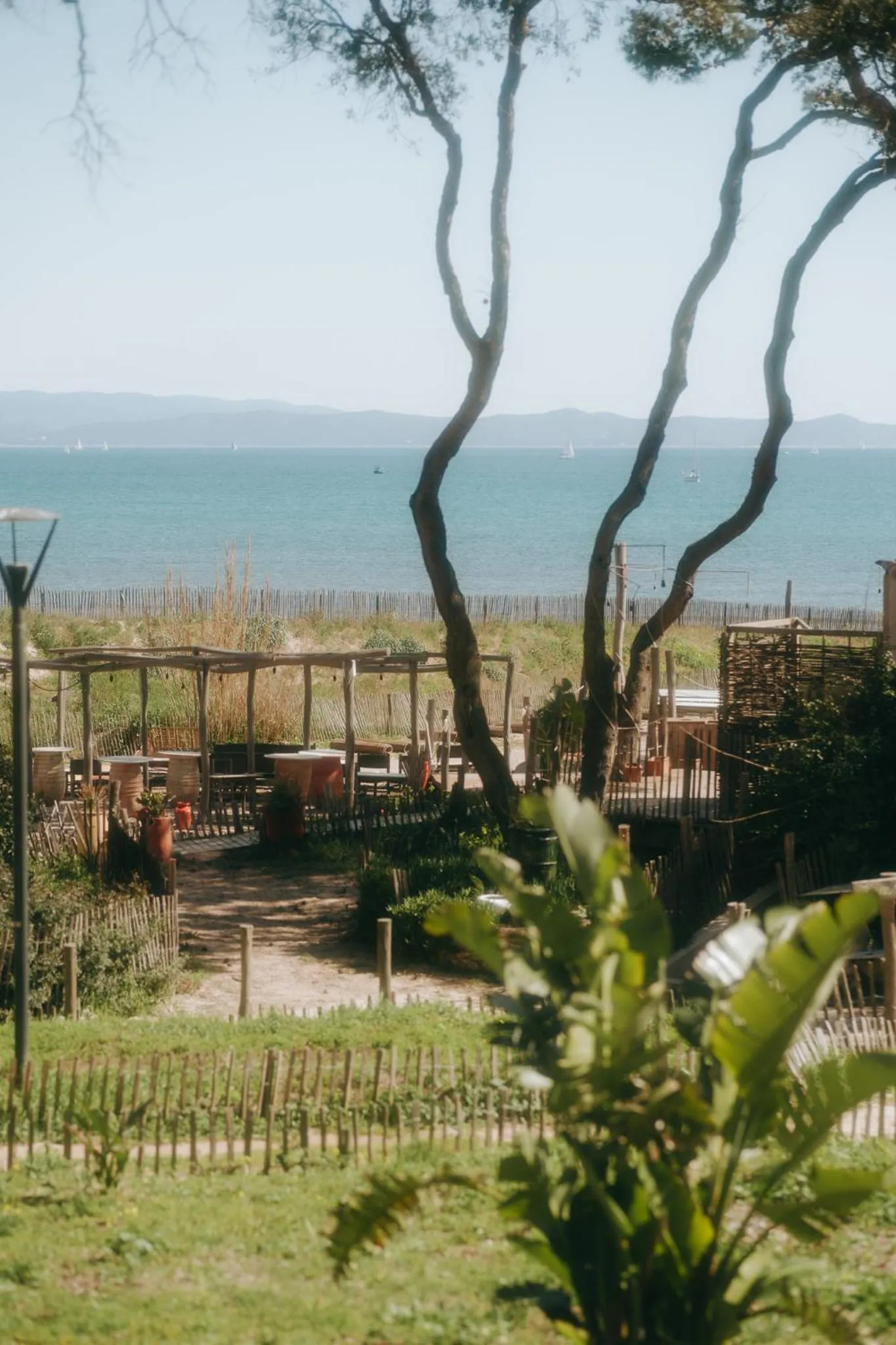 Restaurant/places to eat in Le Domaine de la mer - Beach hotel Nature&Authenticité Hyères