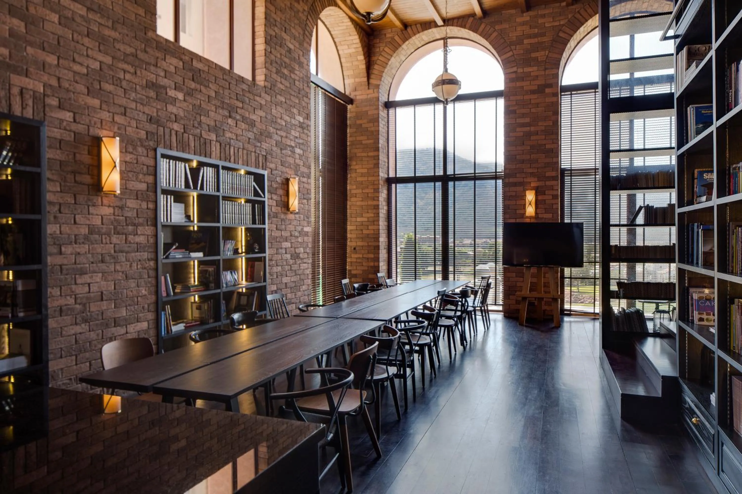 Day in Toscana Town Square Suites