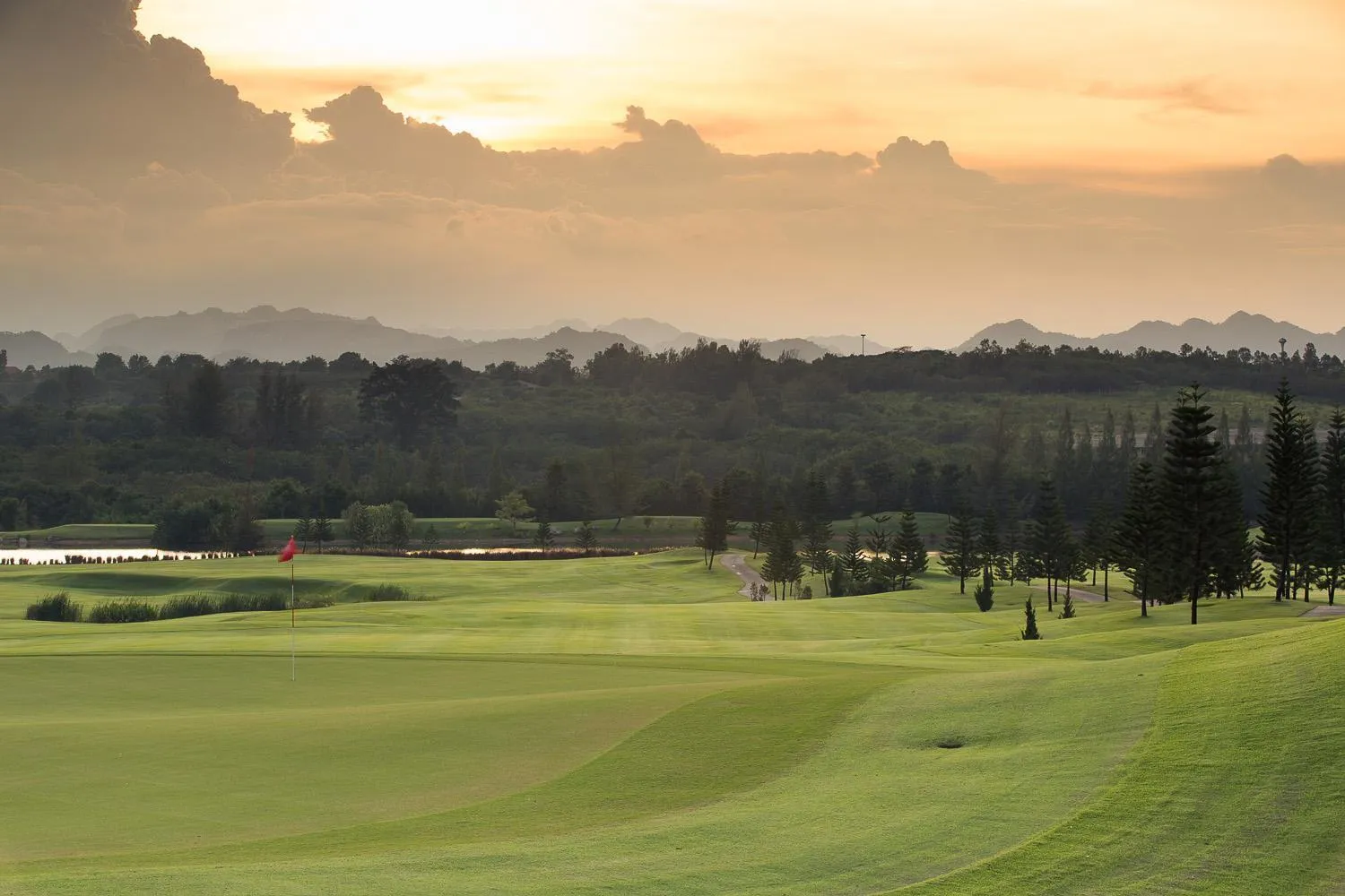 Garden in Toscana Town Square Suites