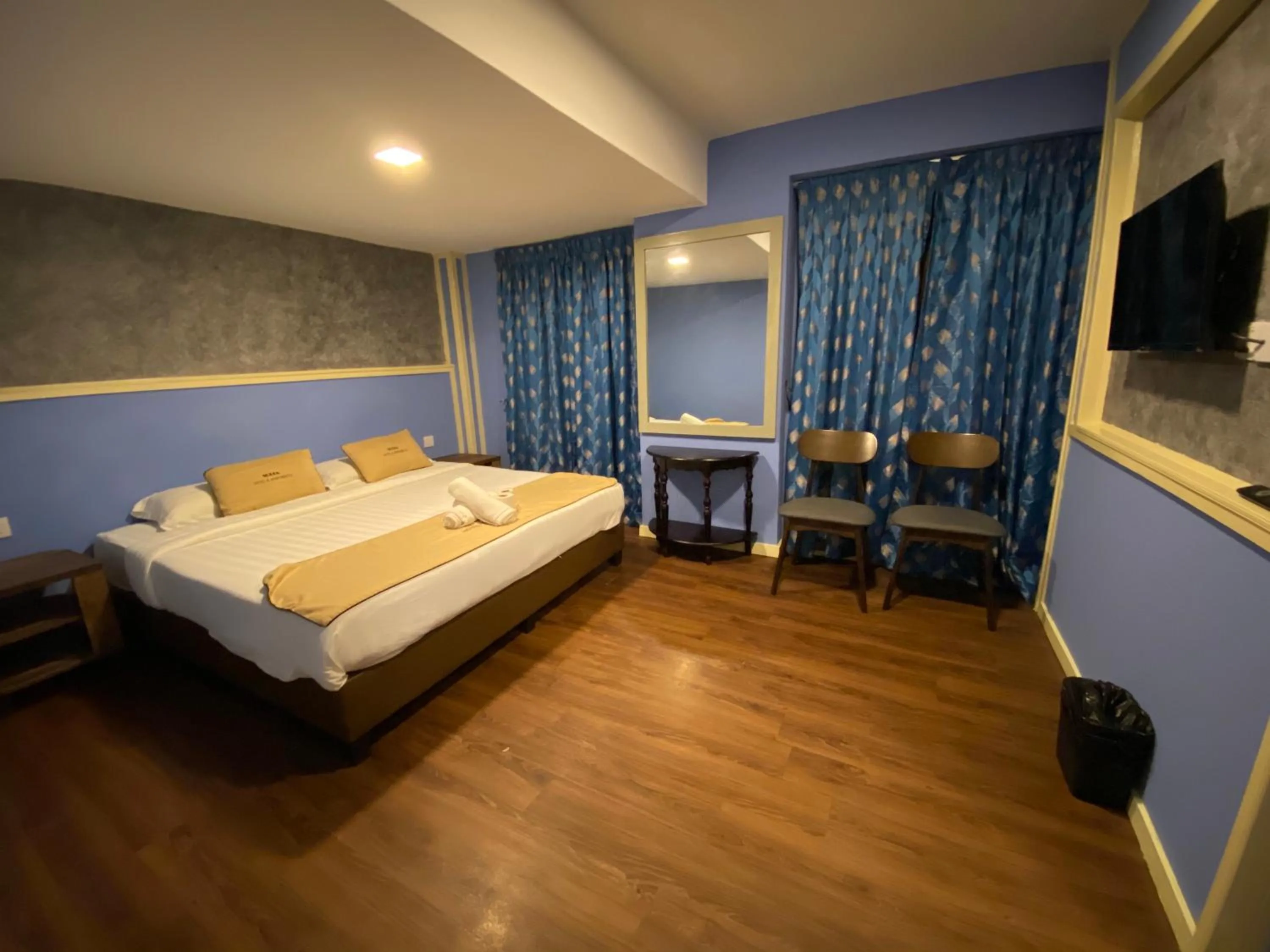 Bed in Suria Cameron Hotel