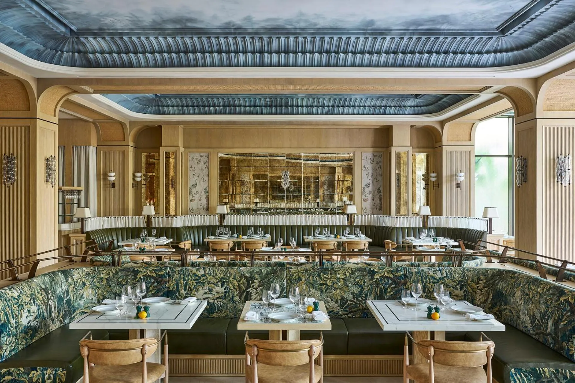 Restaurant/places to eat in Four Seasons Resort Dubai at Jumeirah Beach