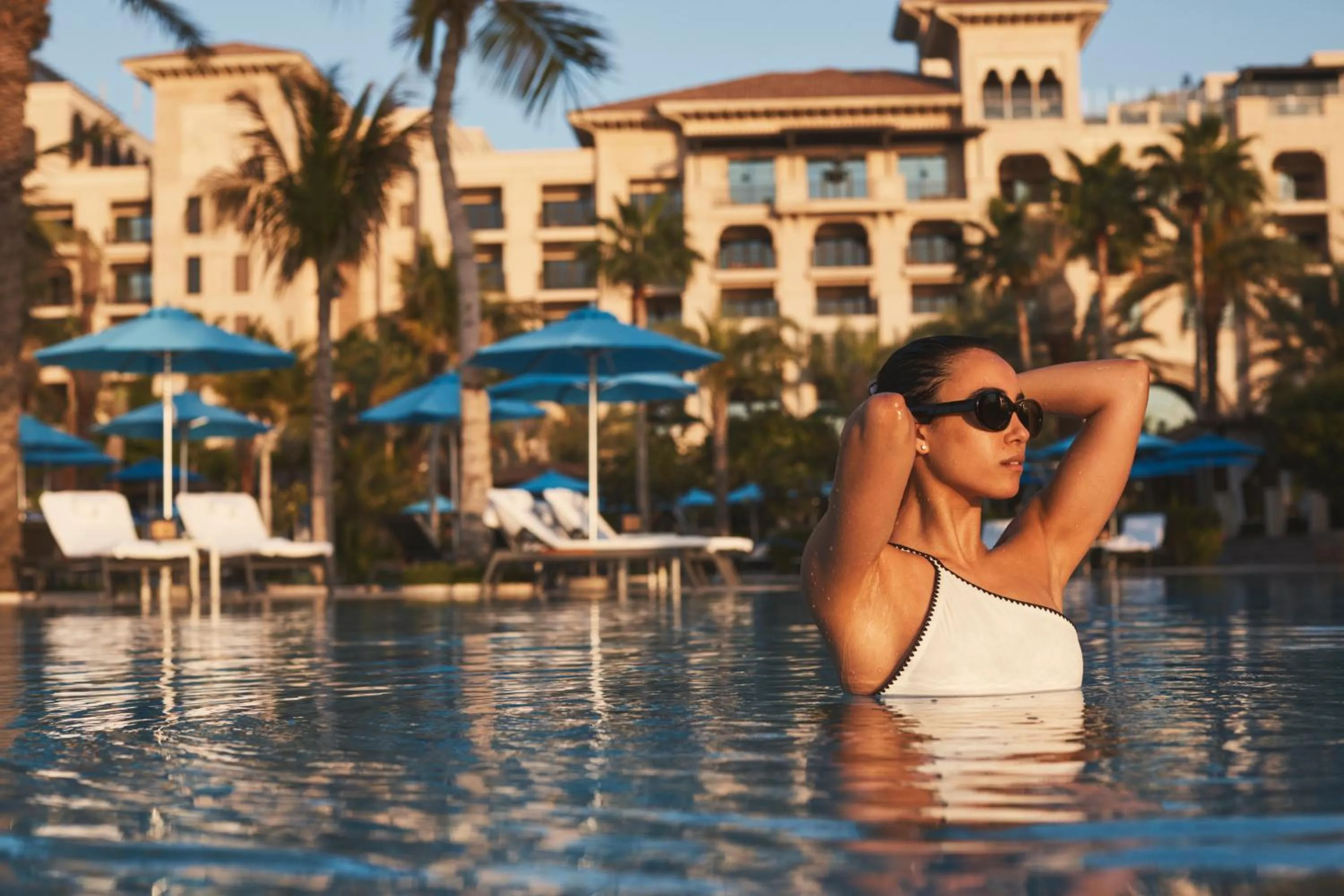 Swimming pool in Four Seasons Resort Dubai at Jumeirah Beach