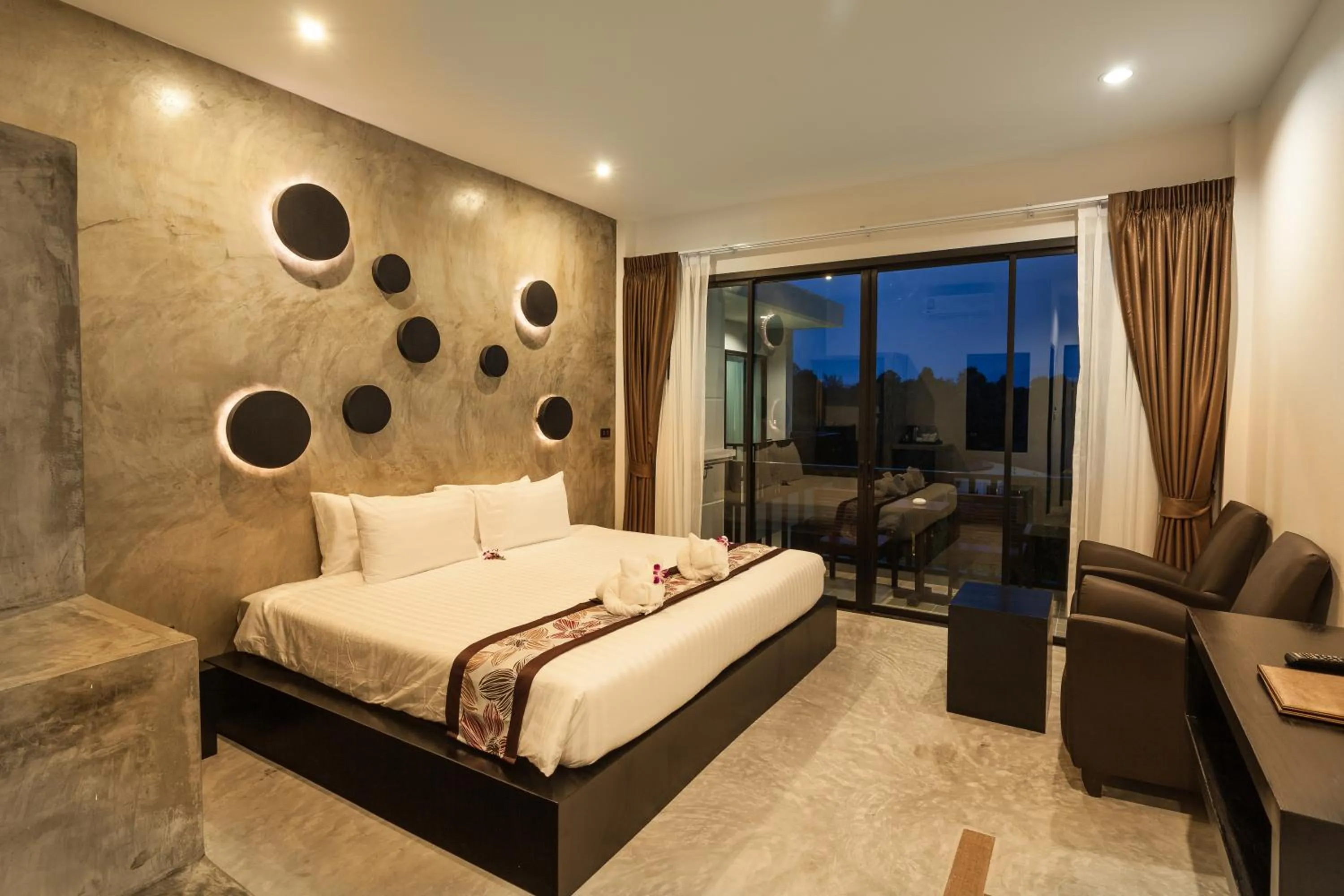 Photo of the whole room, Bed in Aonang Viva Resort - SHA Plus