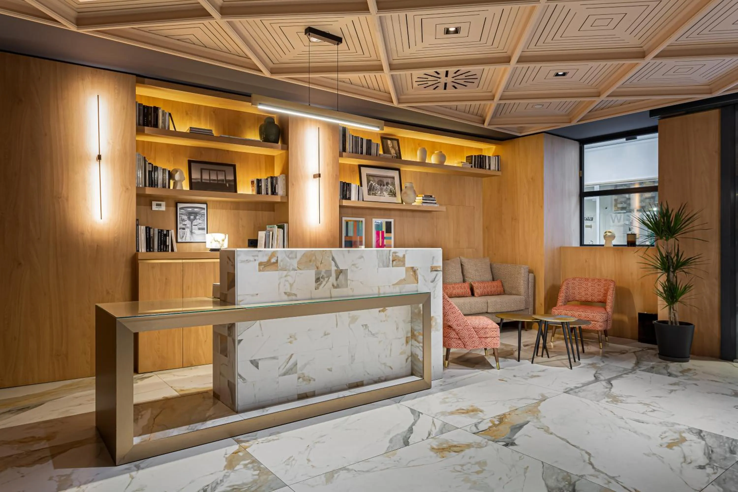 Lobby or reception in Room Mate Leo, Granada